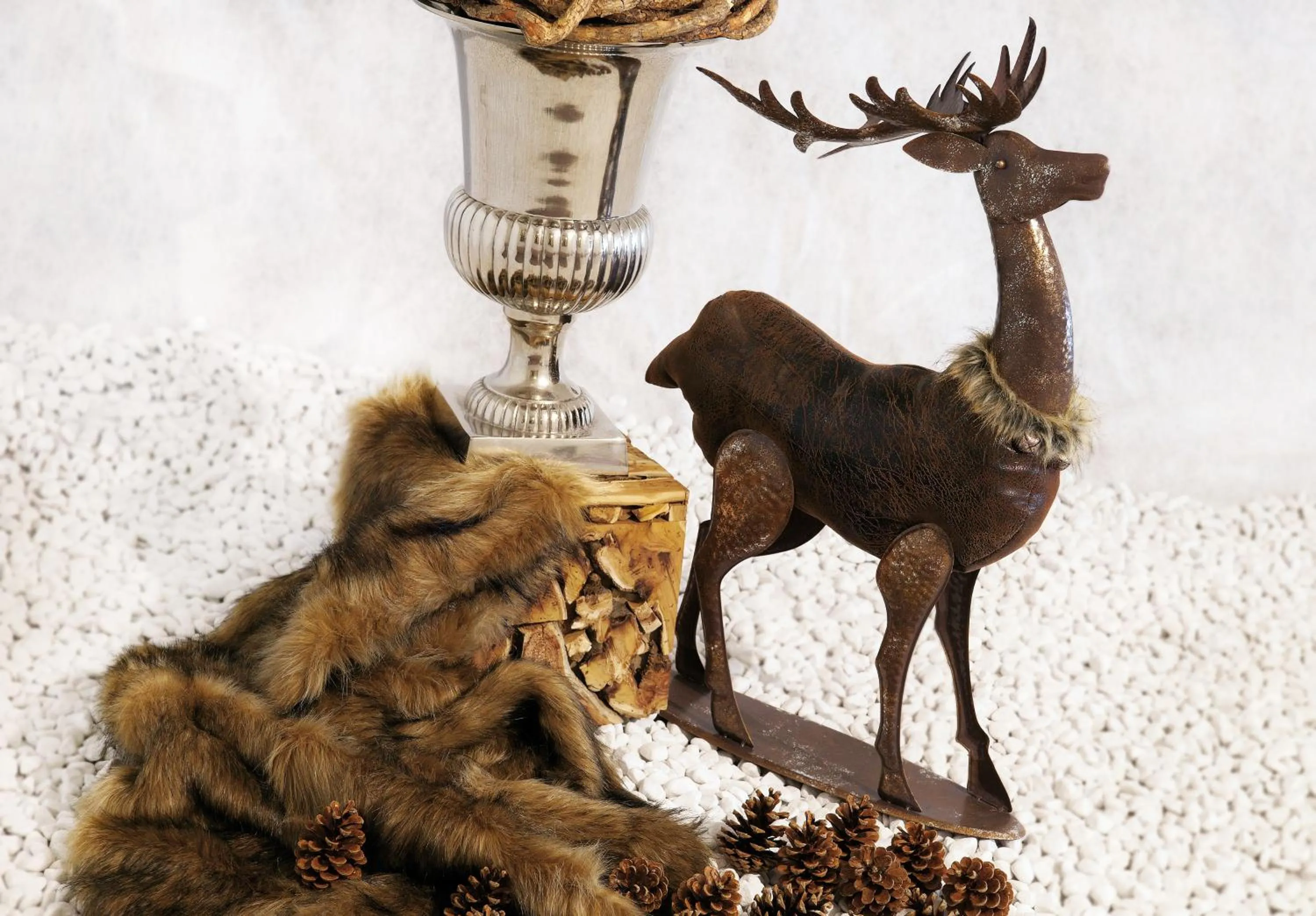 Inner courtyard view in Hotel Garni Chasa Sulai