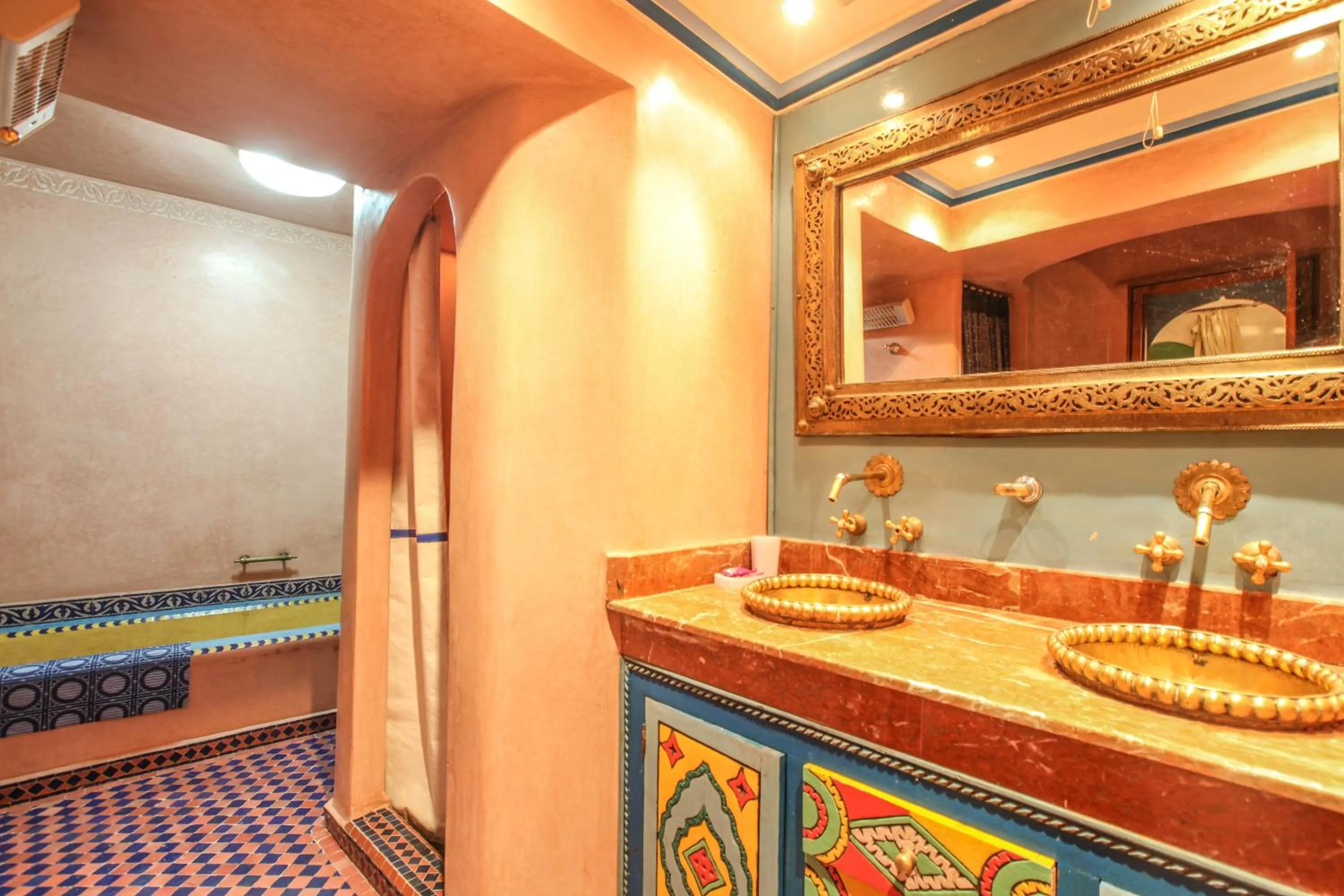 Bathroom in Riad Puchka