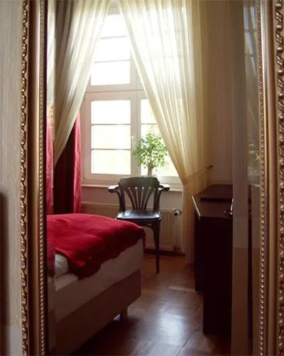 Photo of the whole room, Bed in Hotel Altes Hafenhaus