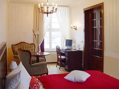 Photo of the whole room, Bed in Hotel Altes Hafenhaus