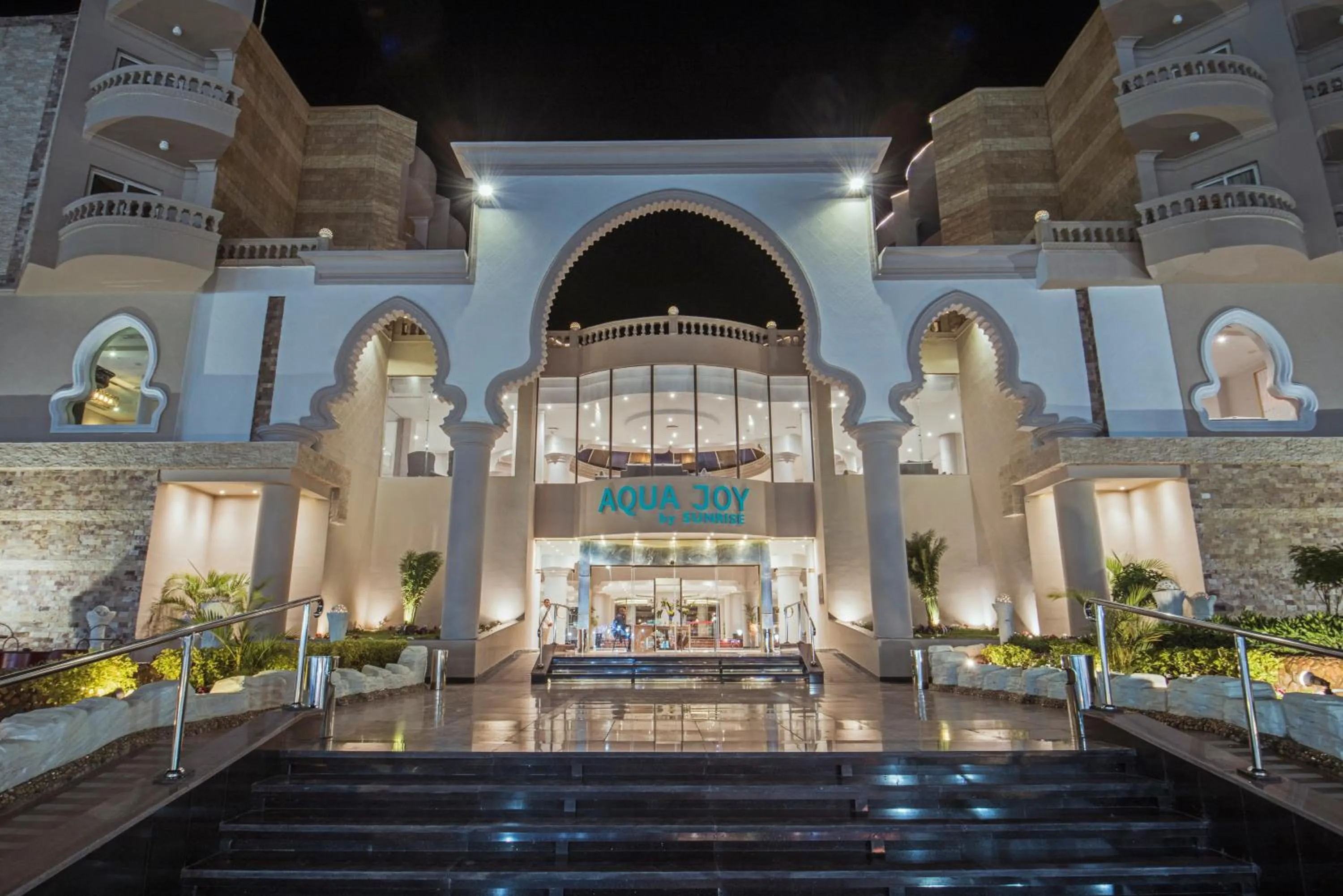 Facade/entrance in Sunrise Aqua Joy Resort