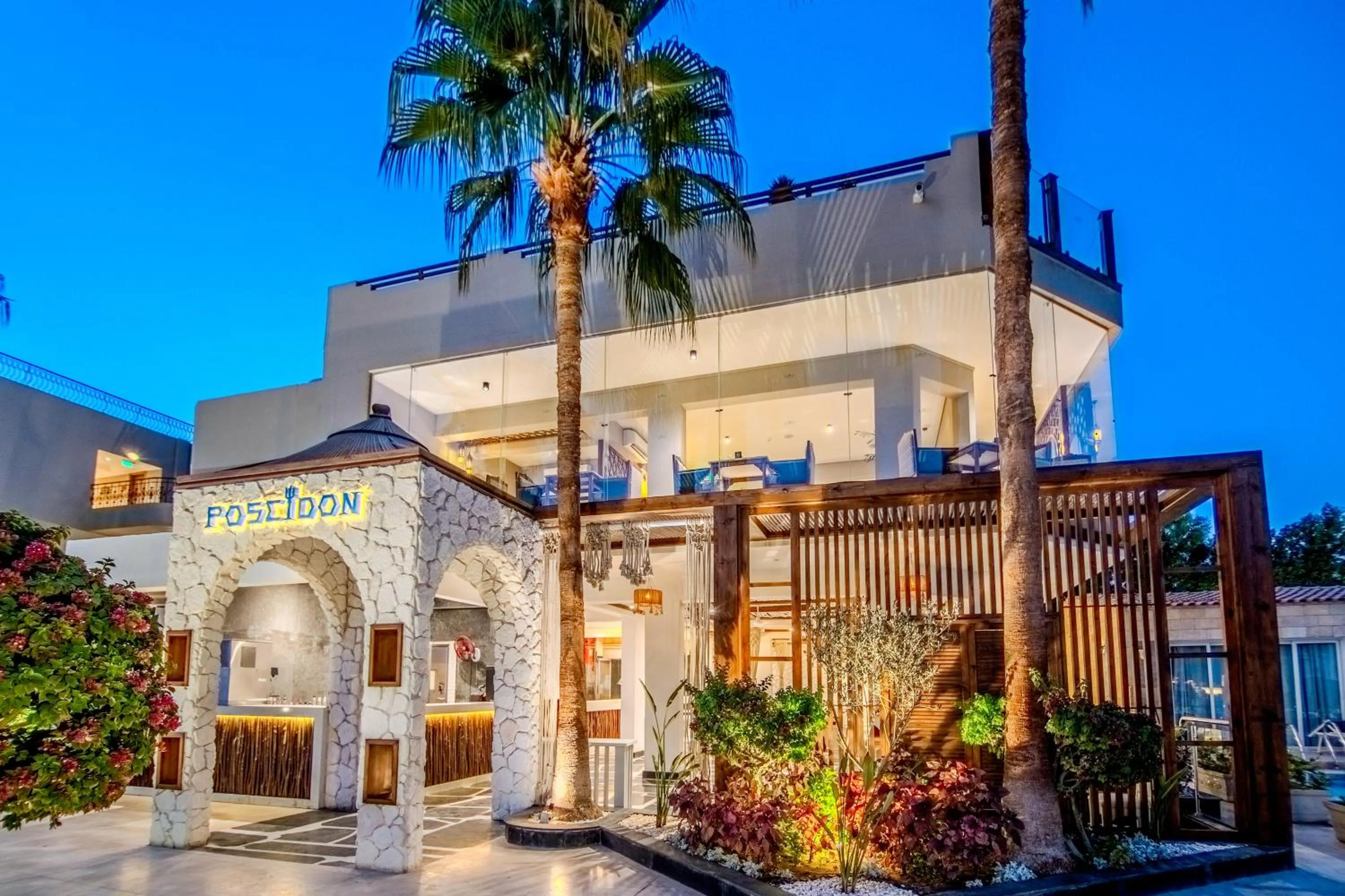 Restaurant/places to eat in Sunrise Aqua Joy Resort