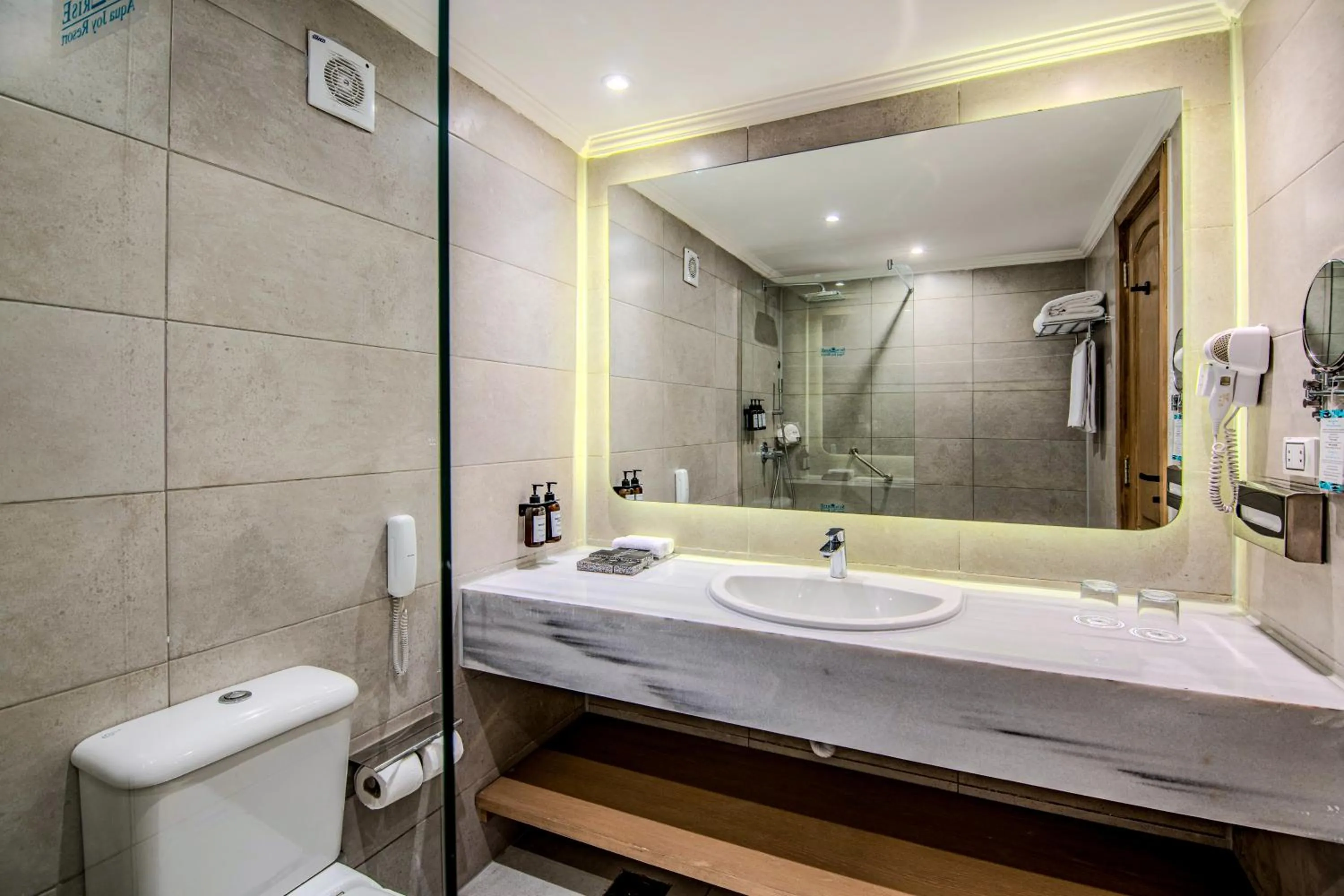 Bathroom in Sunrise Aqua Joy Resort