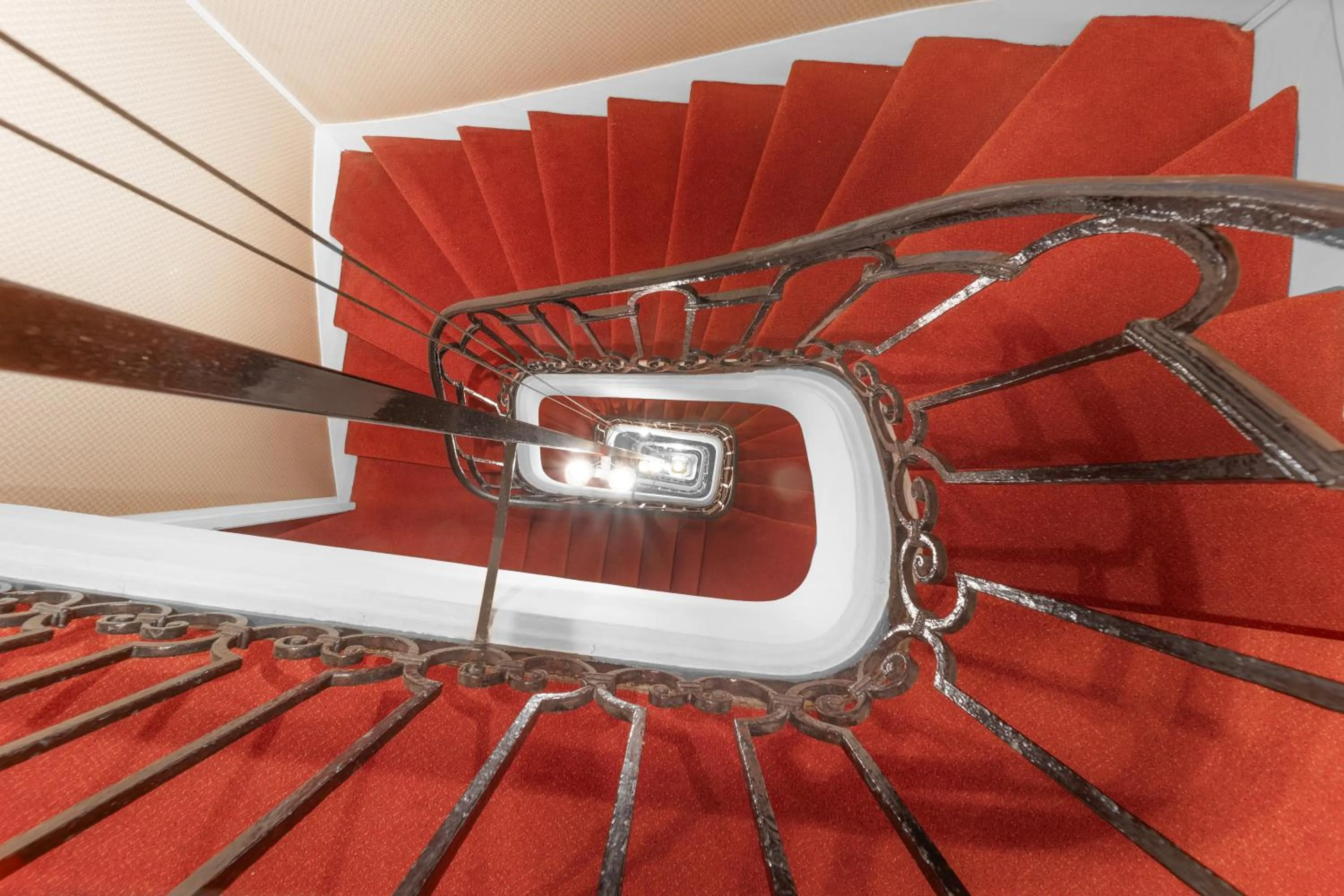 Communal lounge/ TV room in Hotel de la Bretonnerie