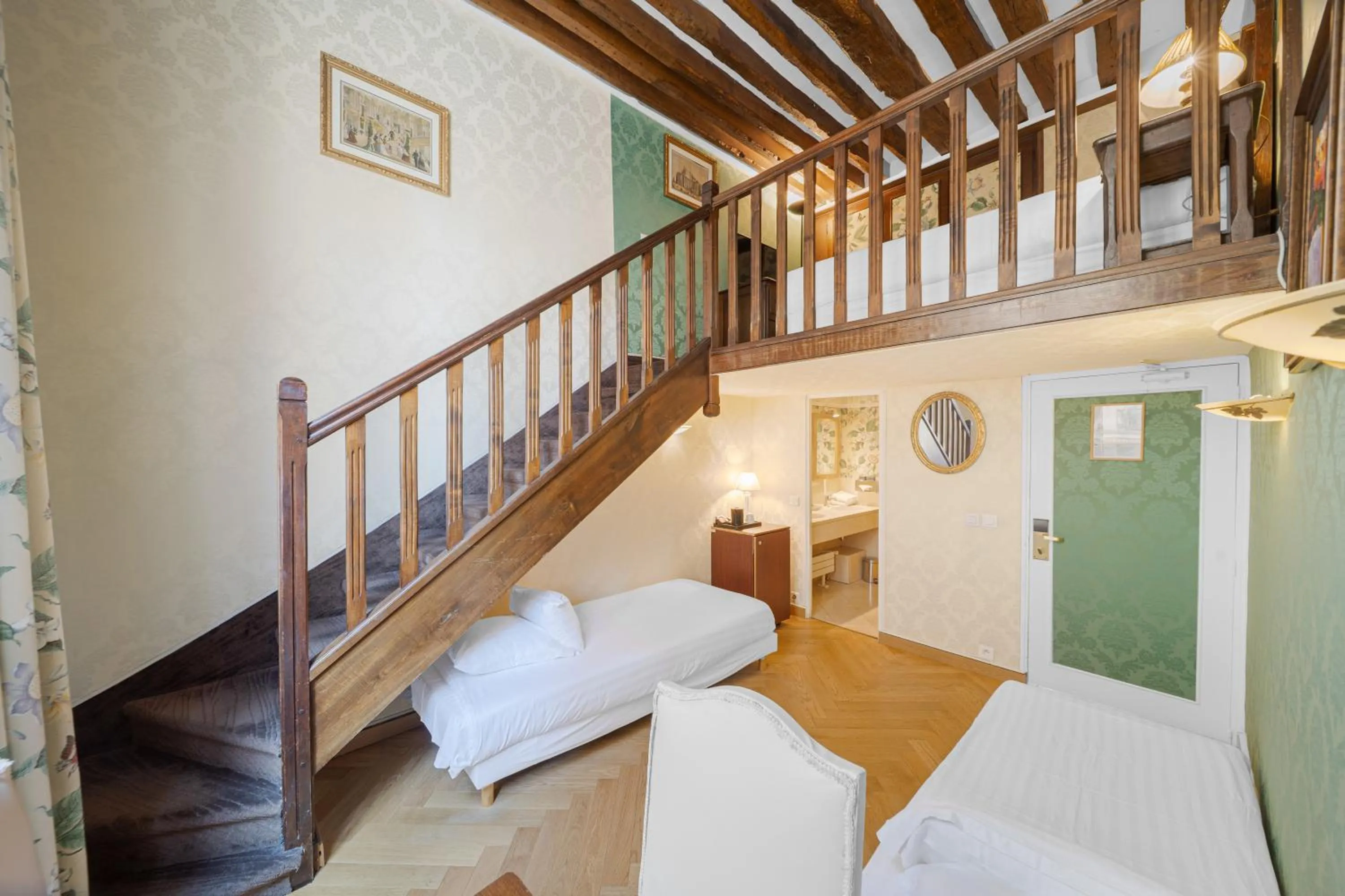 Bedroom, Bed in Hotel de la Bretonnerie