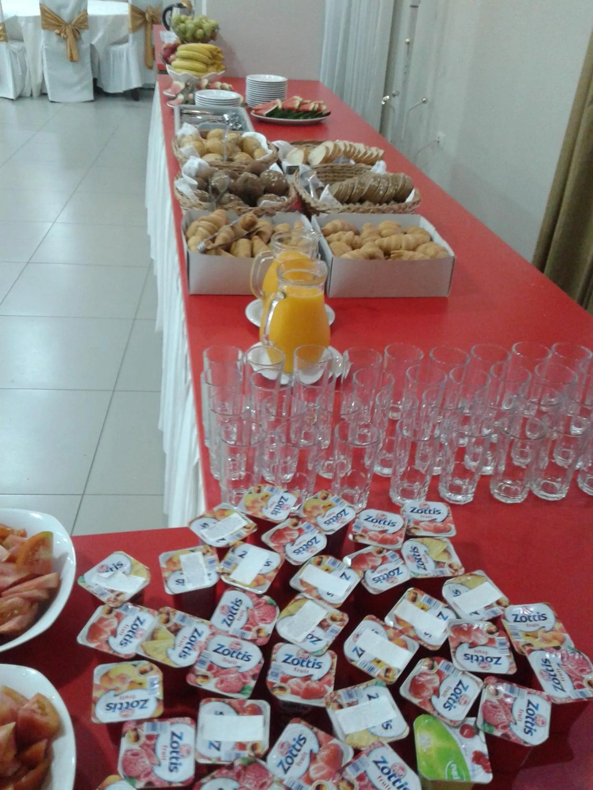 Breakfast in Hotel Green