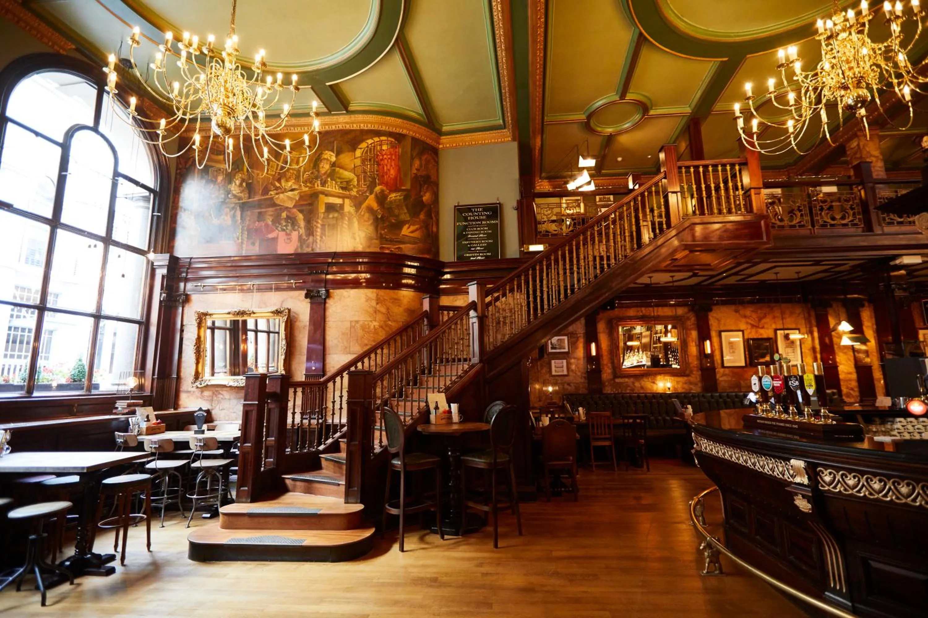 Lounge or bar in Counting House