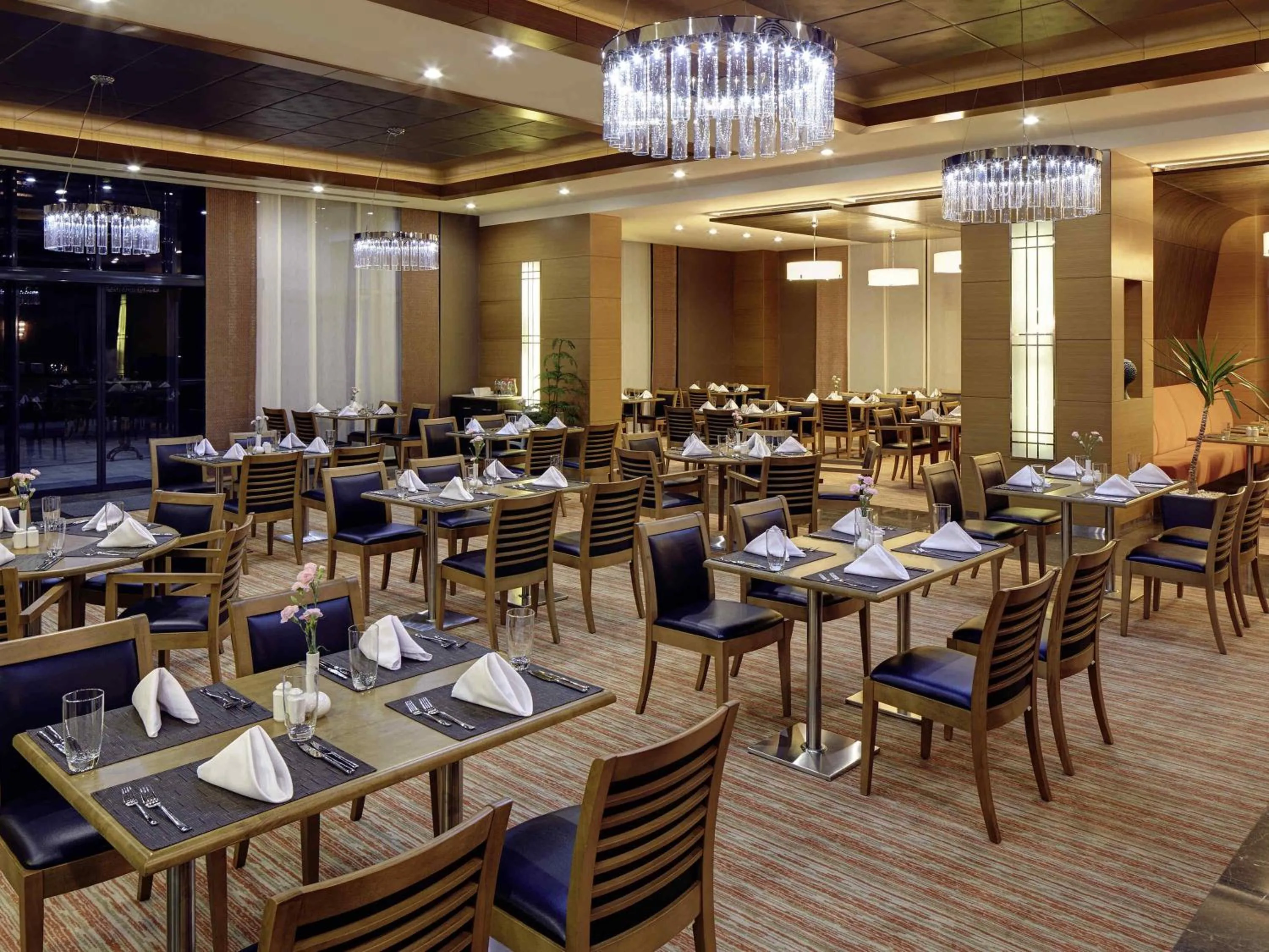 Restaurant/places to eat in Mercure Istanbul Altunizade