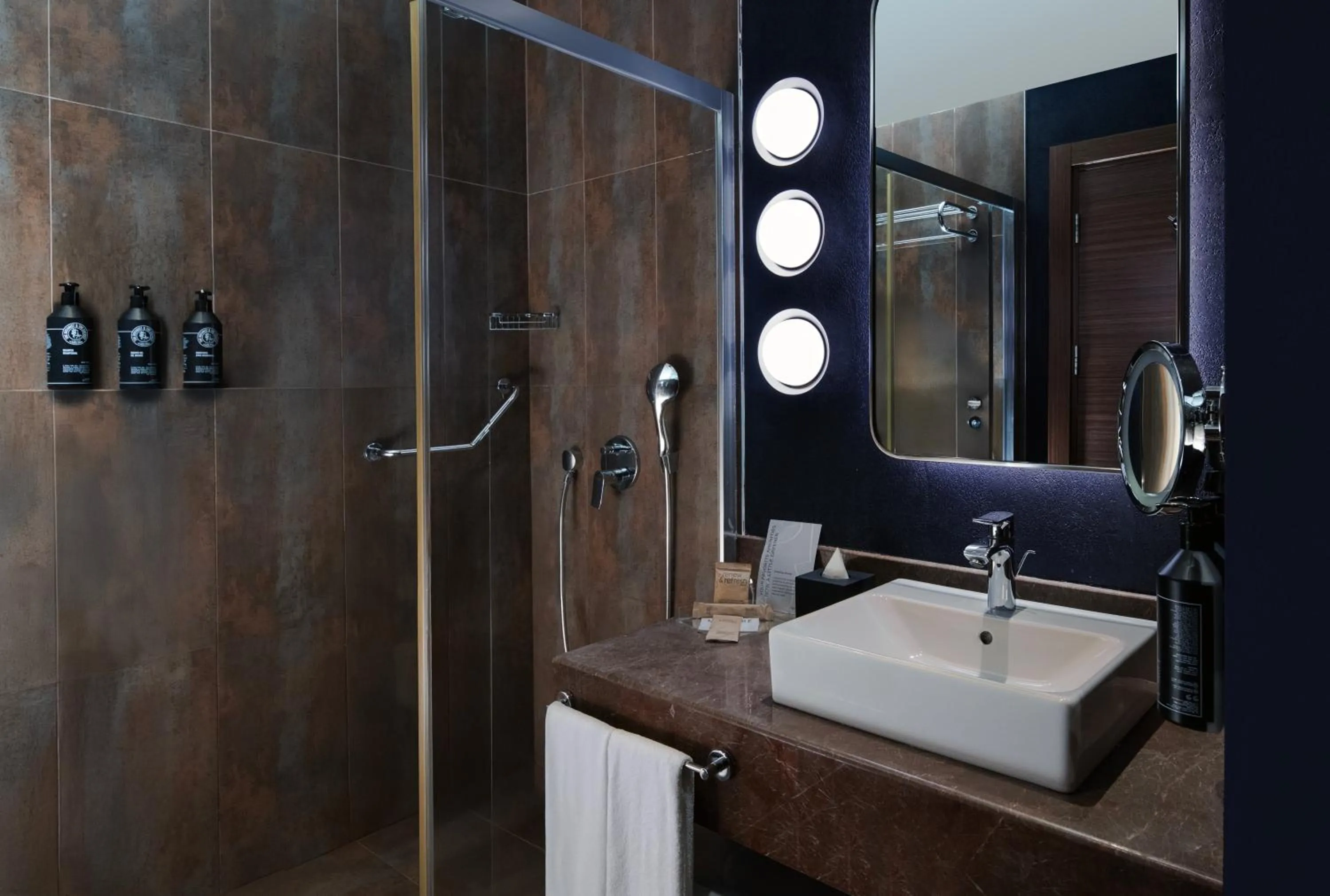 Bathroom in Mercure Istanbul Altunizade