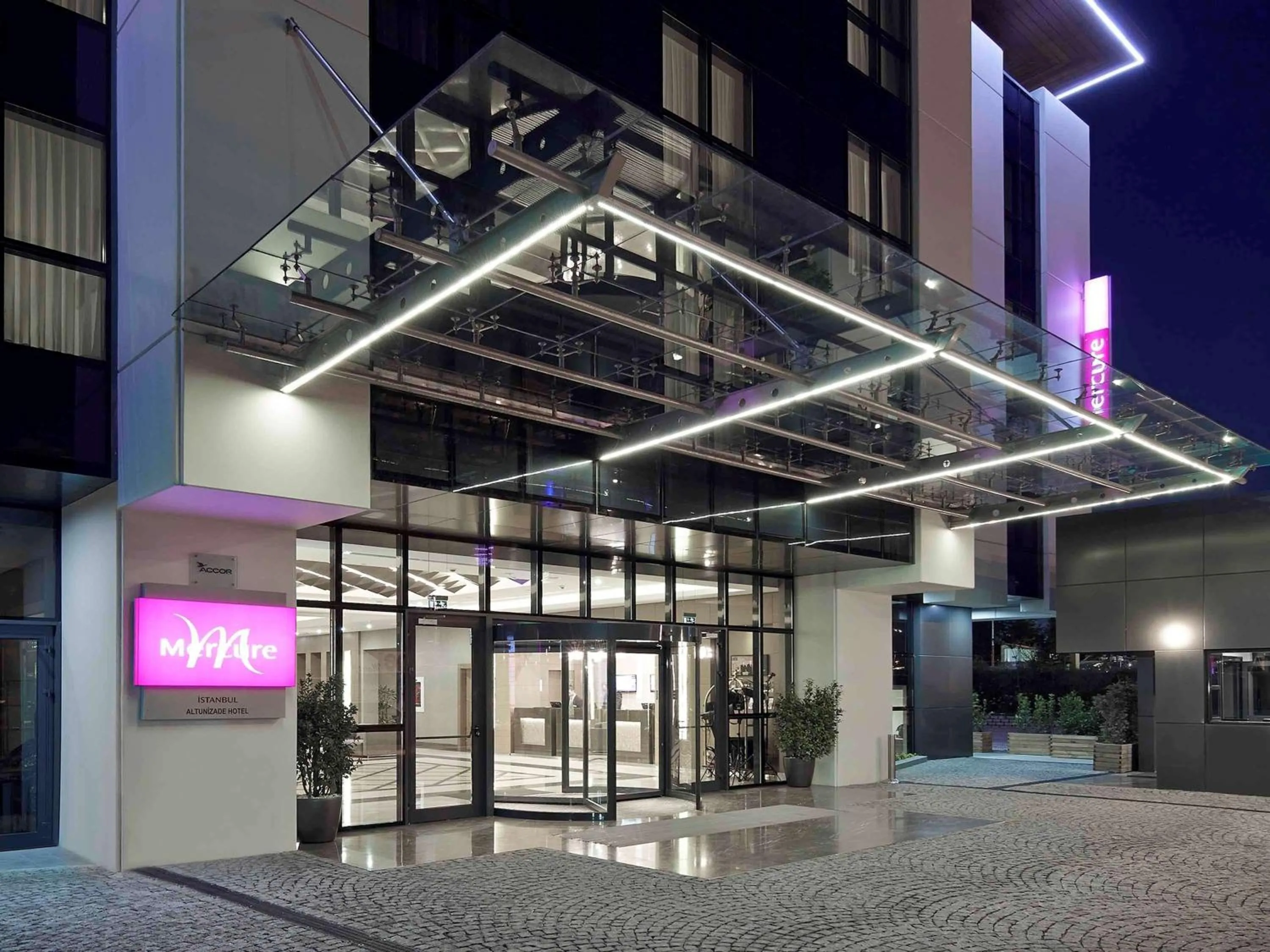 Property building in Mercure Istanbul Altunizade