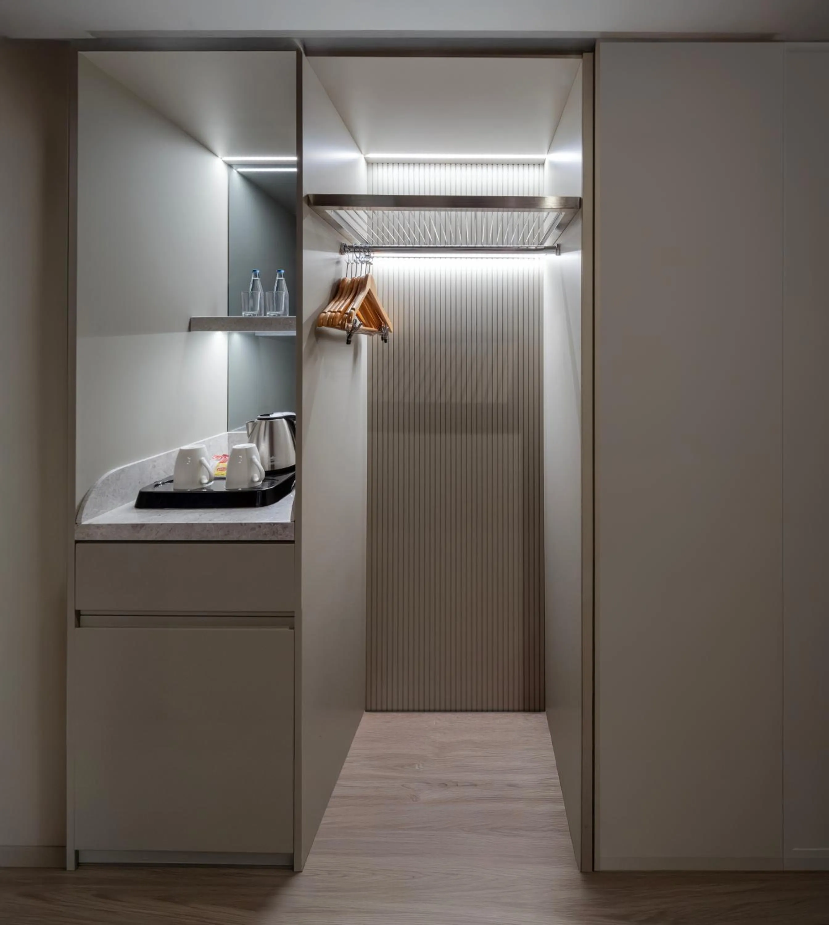 wardrobe in Mercure Istanbul Altunizade