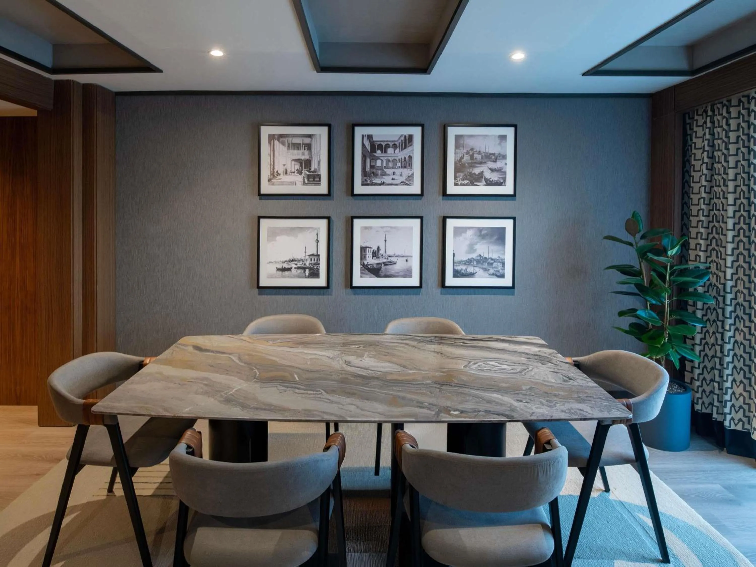 Bedroom in Mercure Istanbul Altunizade