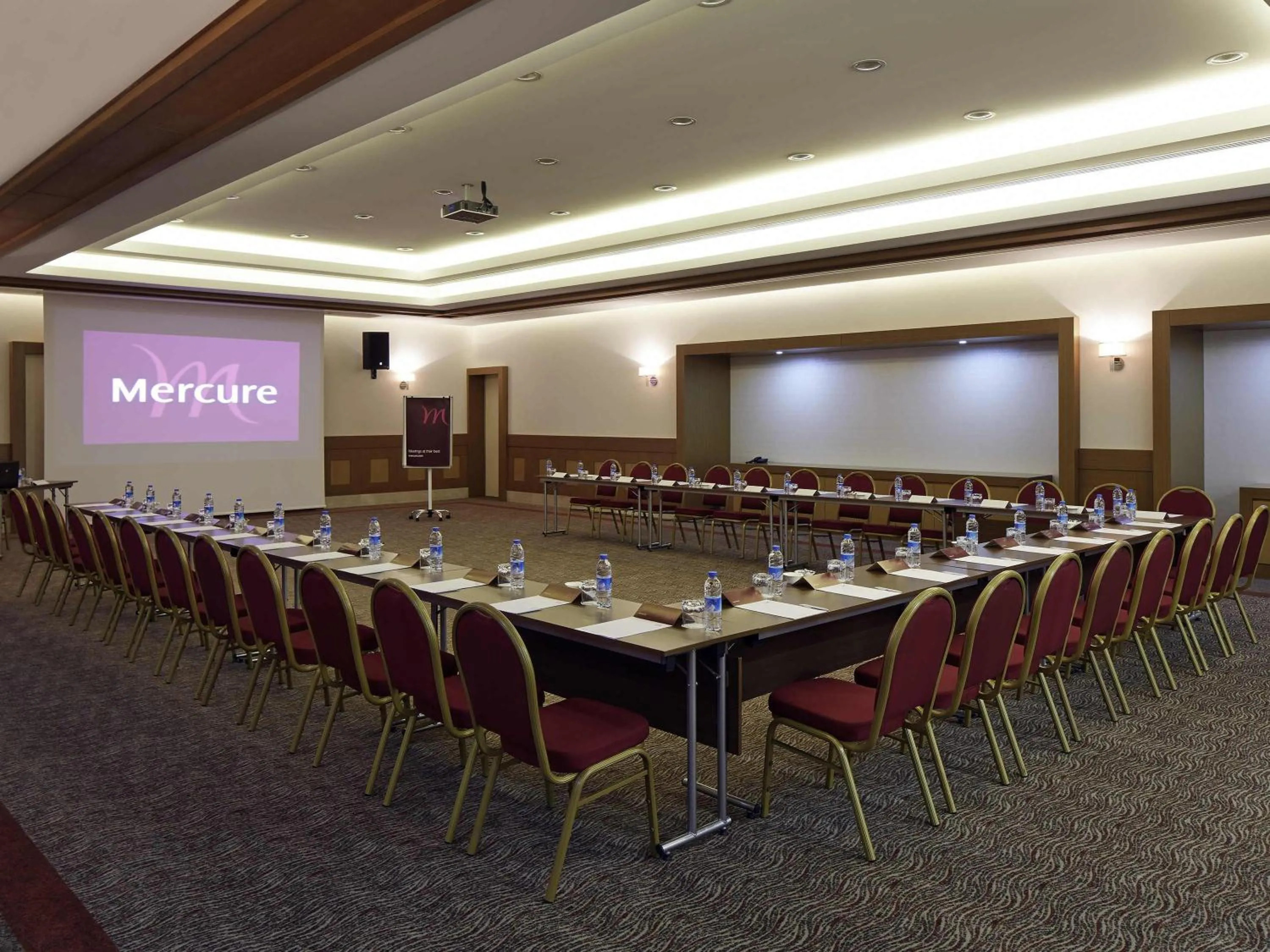 Meeting/conference room in Mercure Istanbul Altunizade