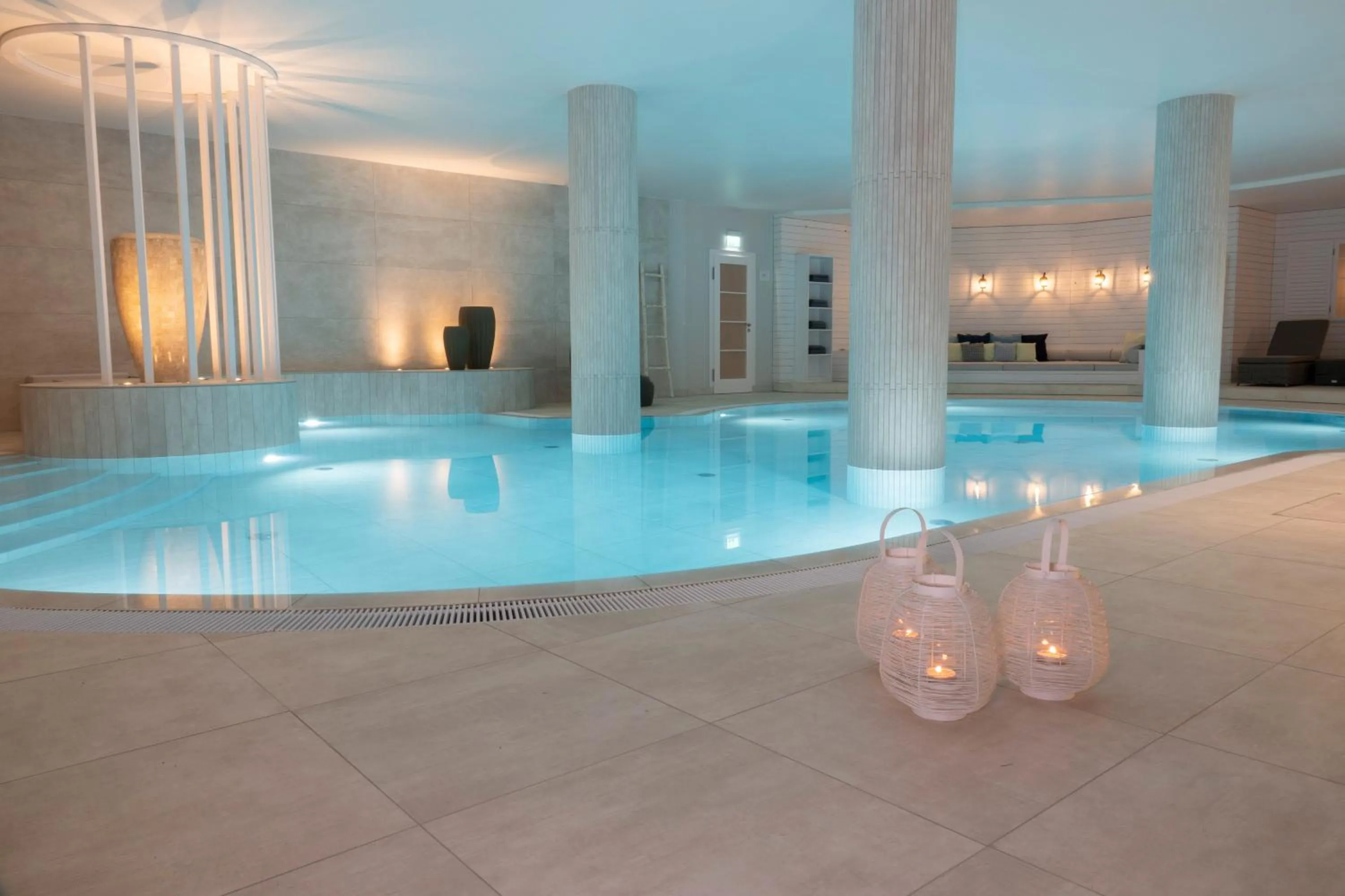 Swimming pool in Seehotel Villago