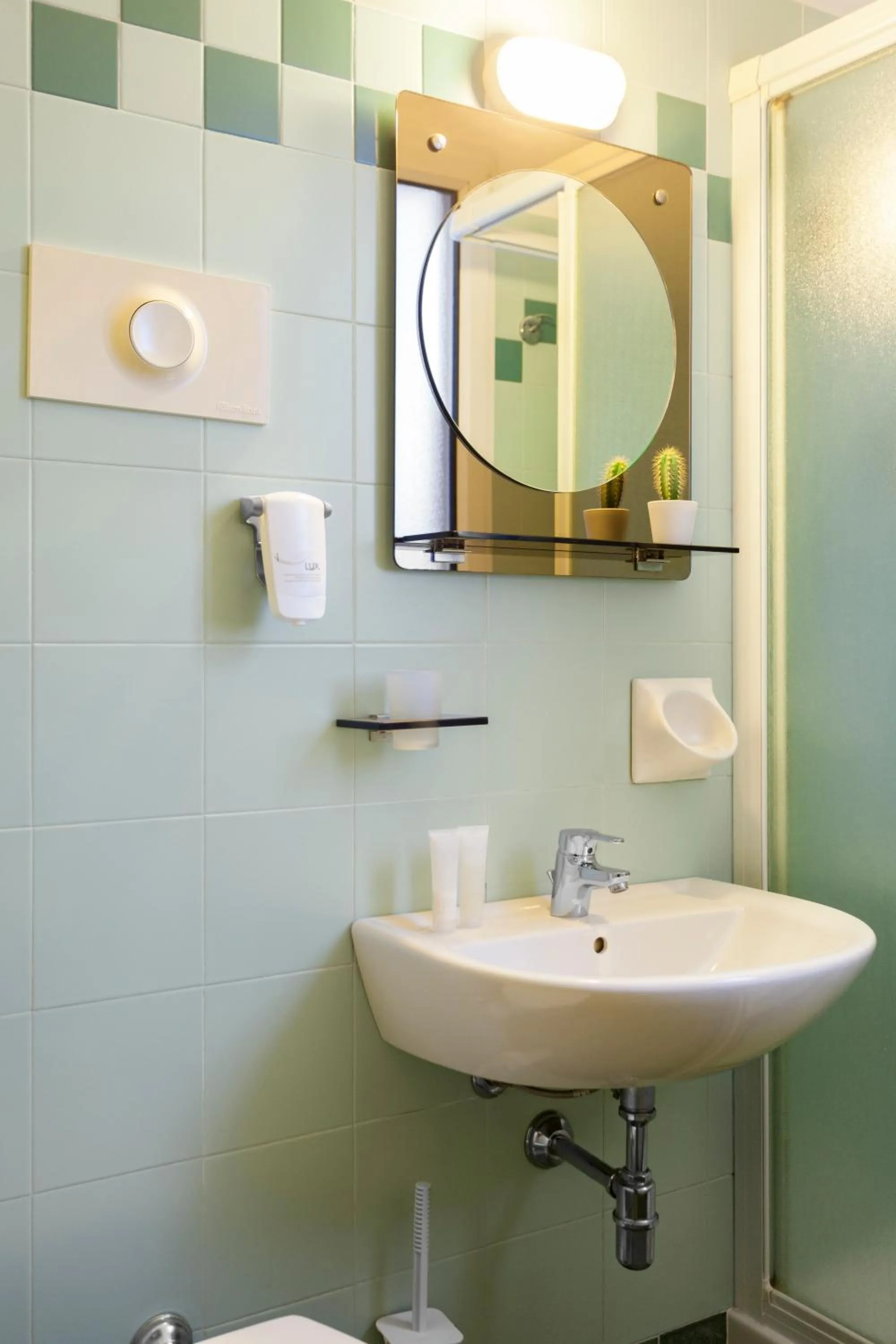 Bathroom in Hotel Atlantic Vista Mare