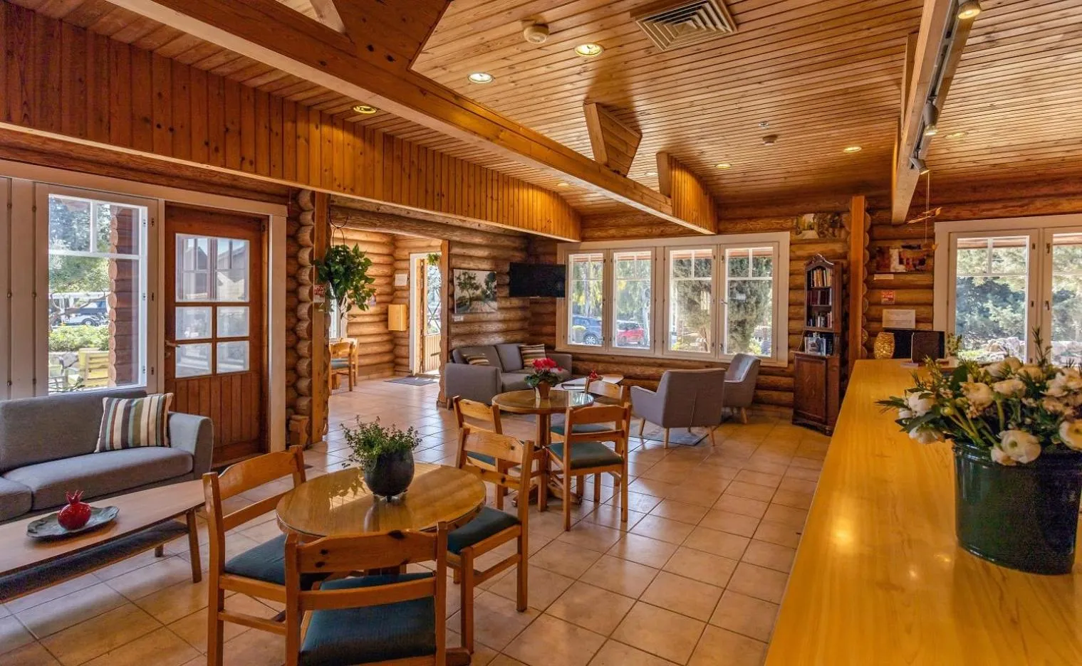 Lobby or reception in Logos hotel in Yad Hashmona