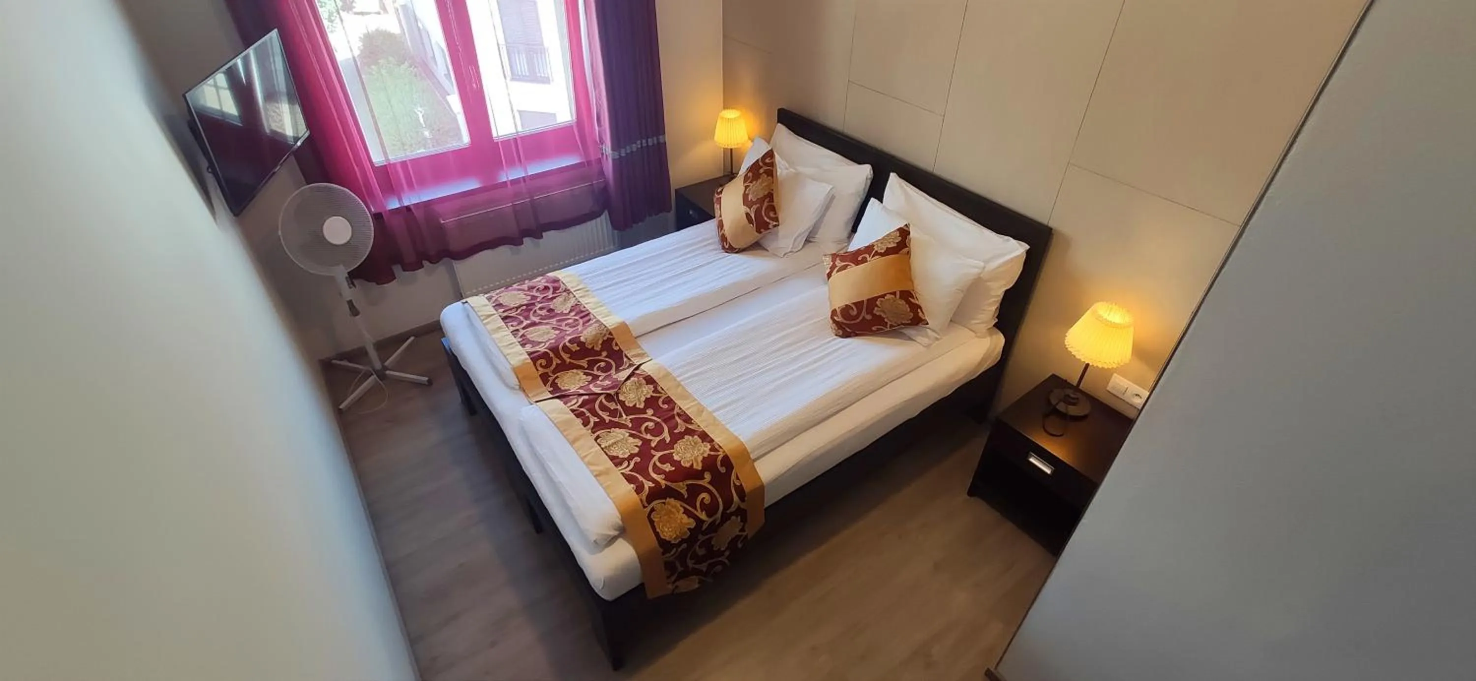 Bed in Sun-House Pension - ParkingFree Limited spaces-