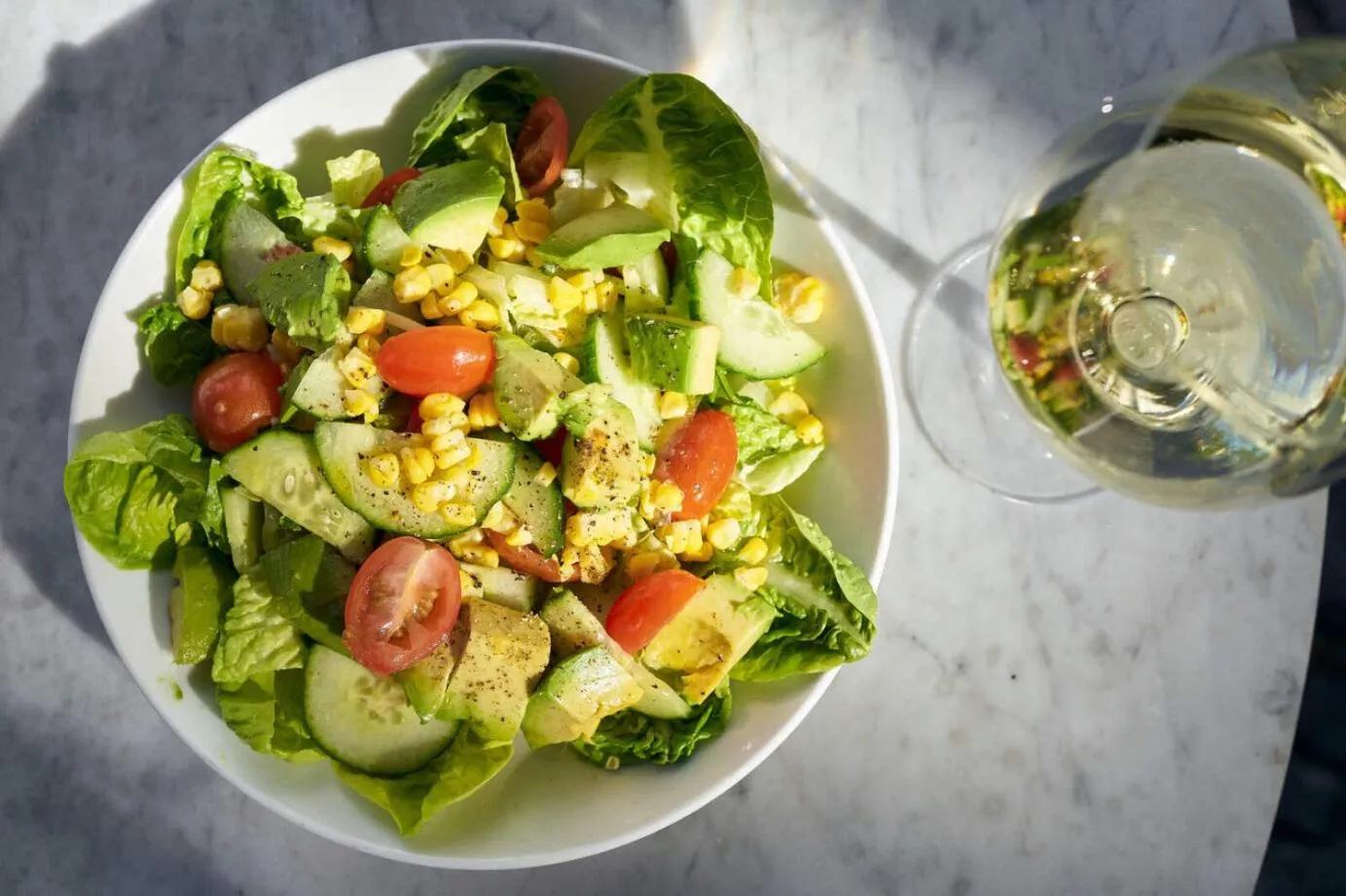 Restaurant/places to eat in Gale South Beach, Curio Collection By Hilton