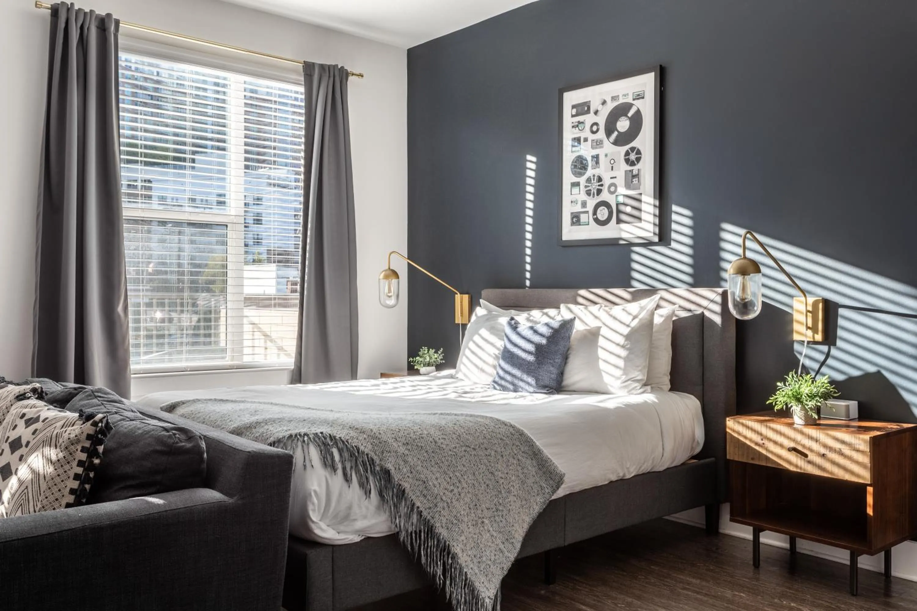 Photo of the whole room, Bed in Mint House Nashville - Music Row