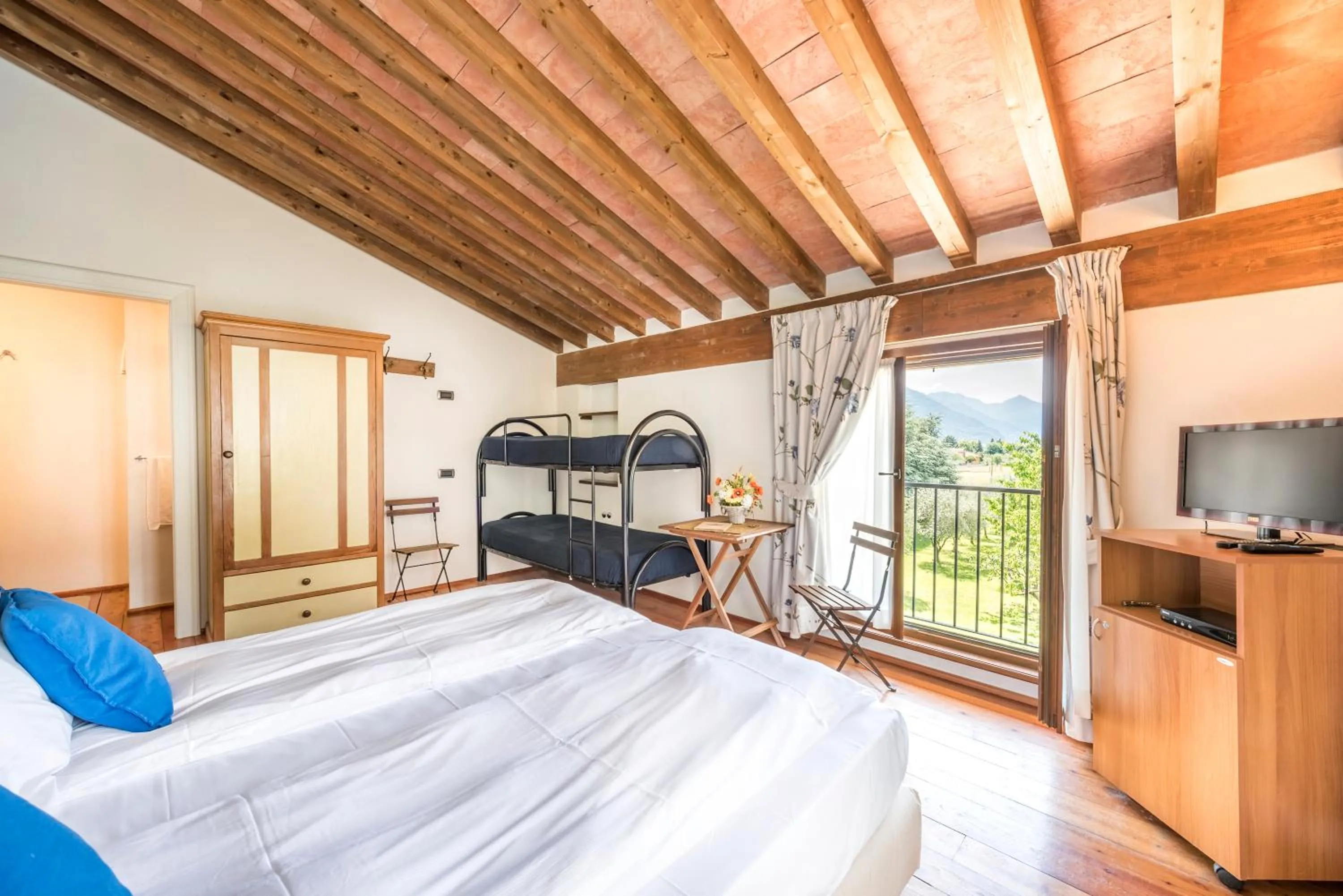 Bedroom, Bed in Agriturismo Cà Del Lago