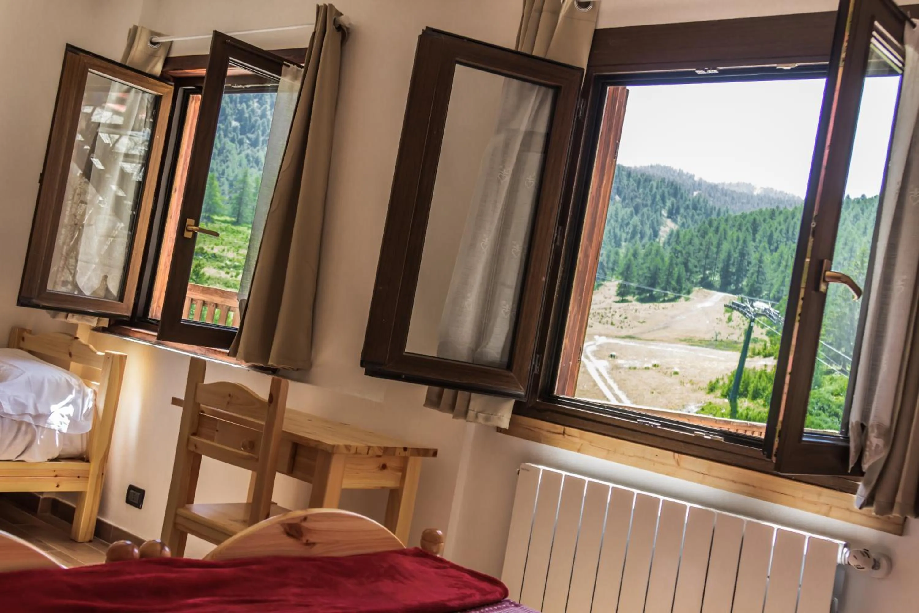 Mountain view in Hotel Al Foiron