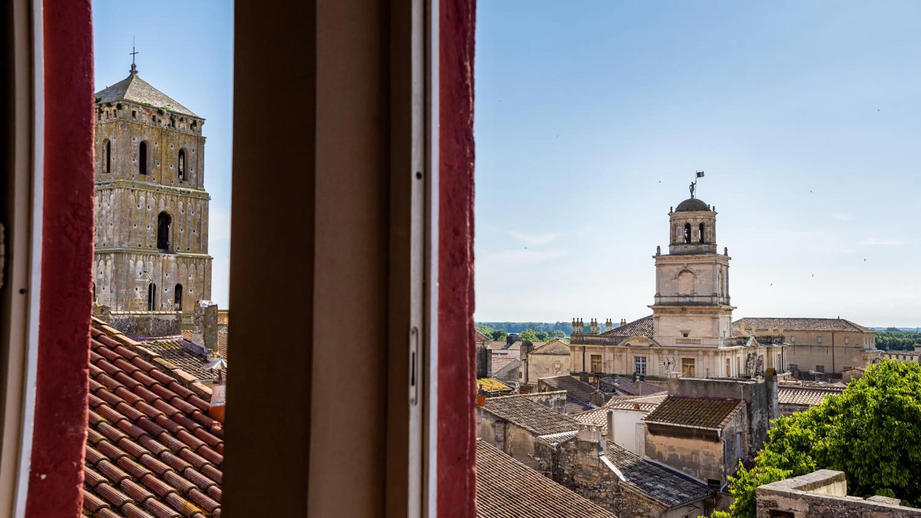 City view in Hôtel Amphithéâtre