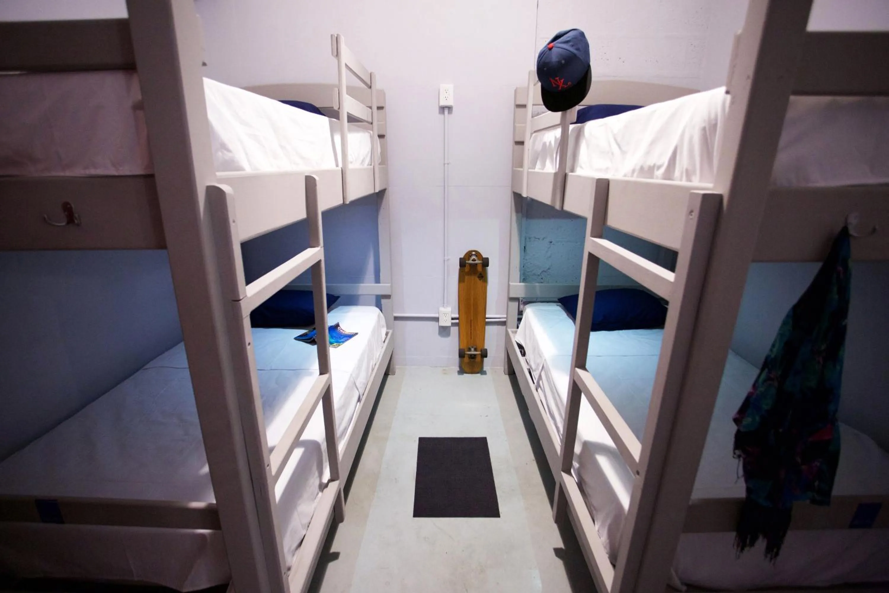 bunk bed, Bed in Hostel Auikyani