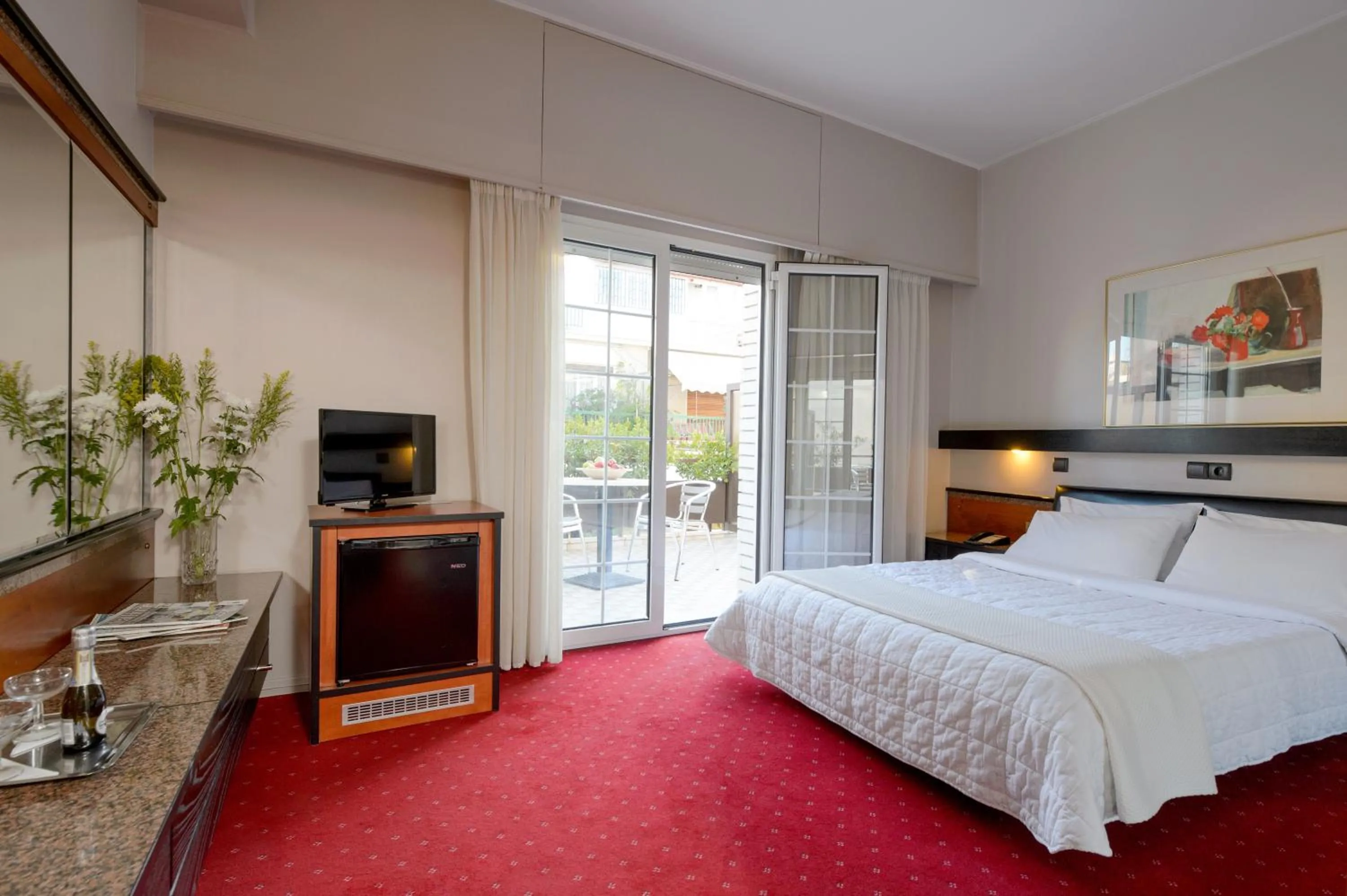 Bed in Victory Inn Hotel