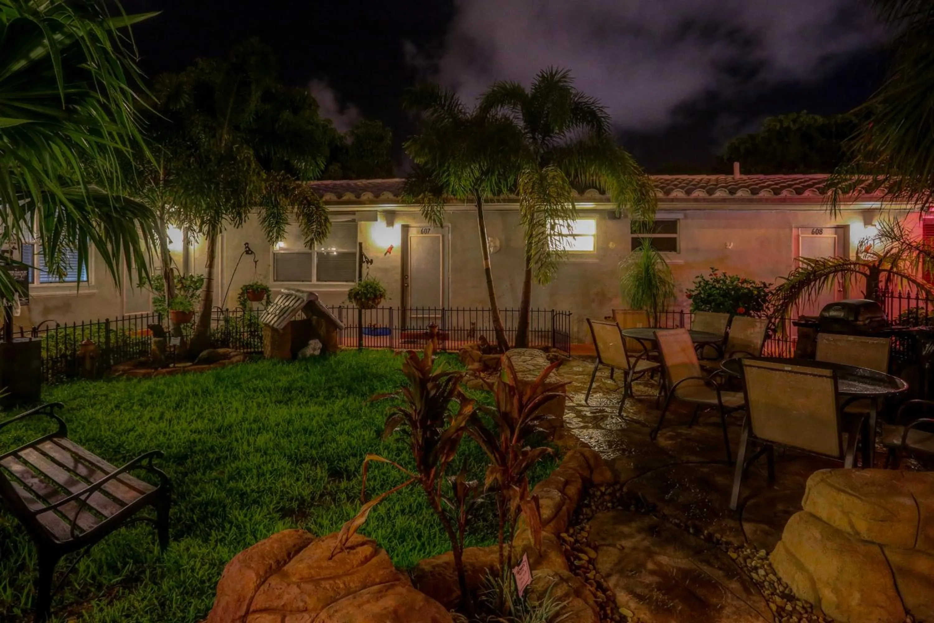 Patio in Richard's Pet Friendly Motel