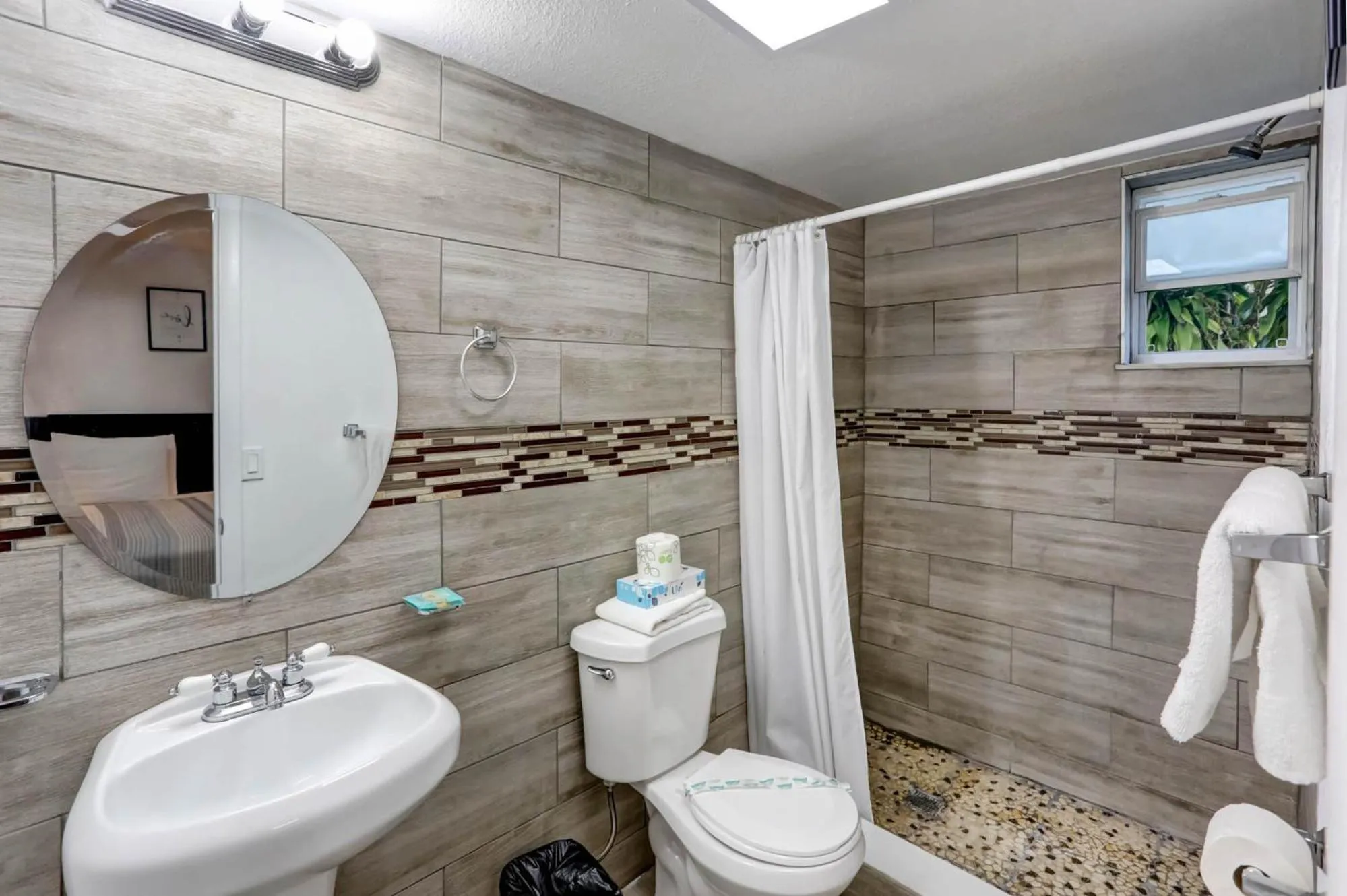 Shower in Richard's Motel Courtyard