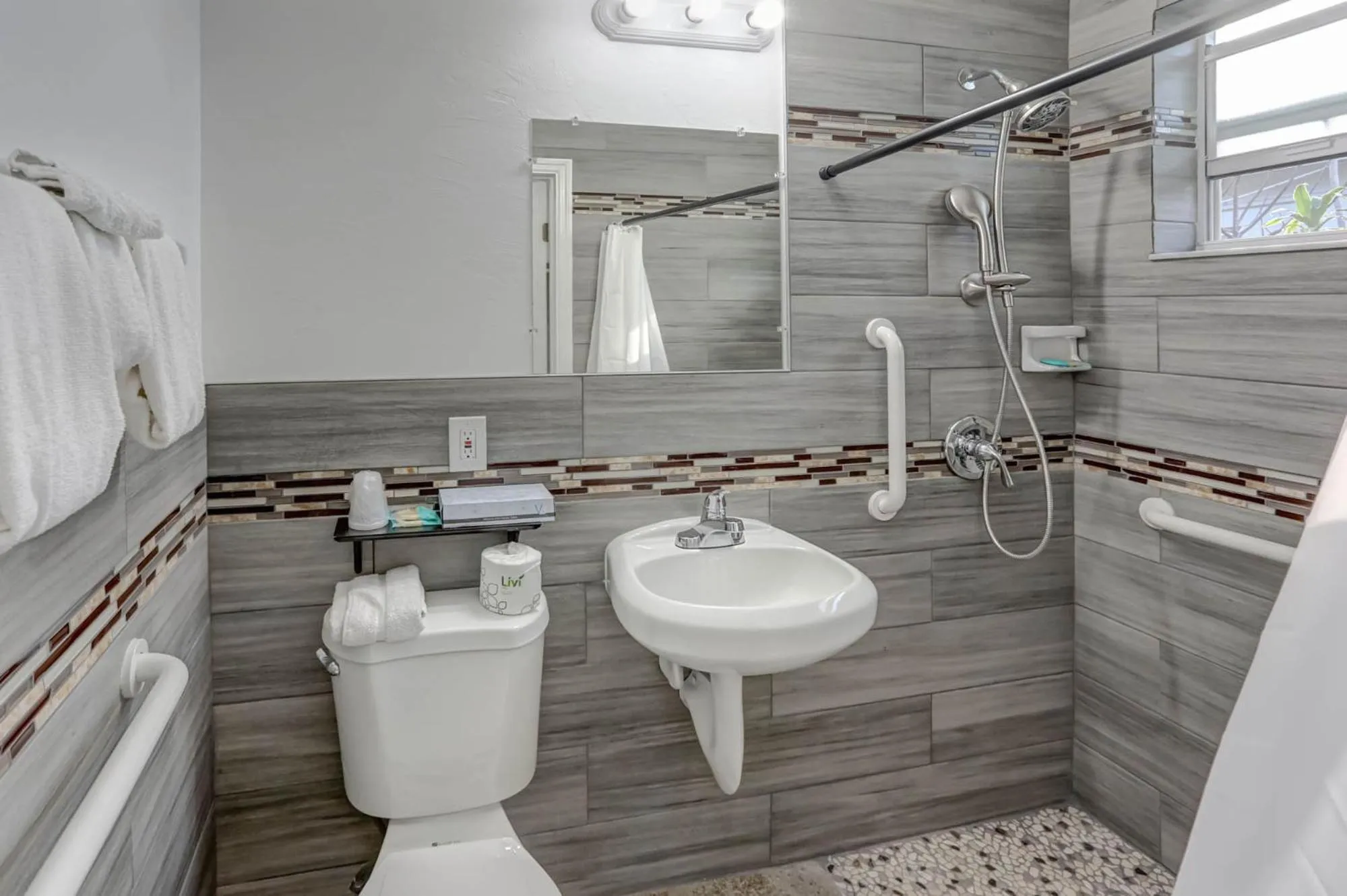 Shower in Richard's Motel Courtyard