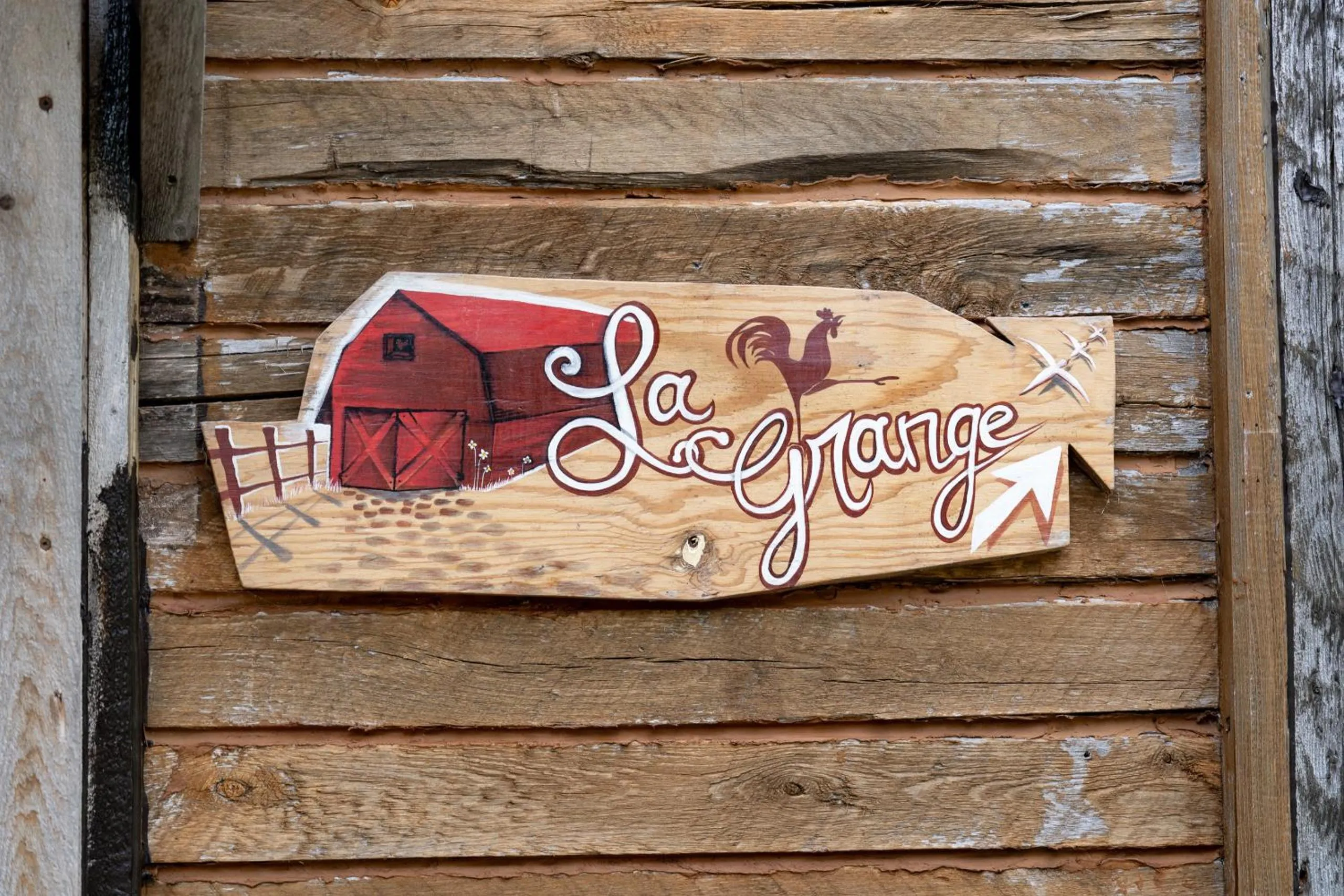 Facade/entrance in Auberge/Chalet Griffon Aventure