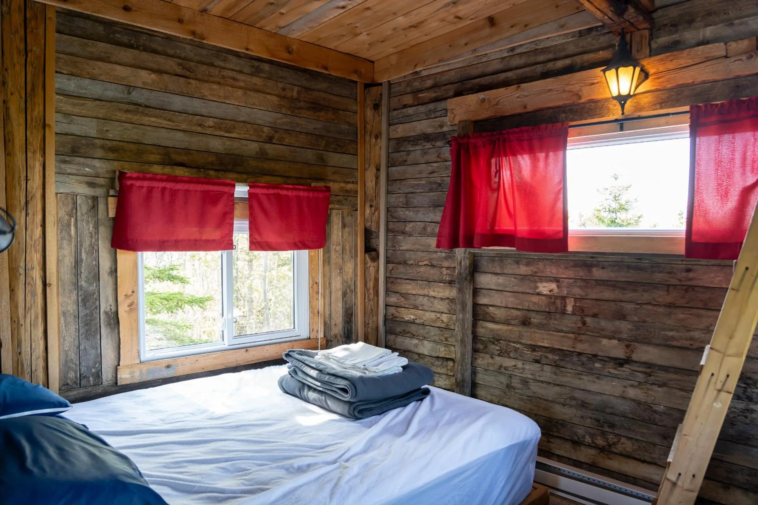 Bedroom, Bed in Auberge/Chalet Griffon Aventure