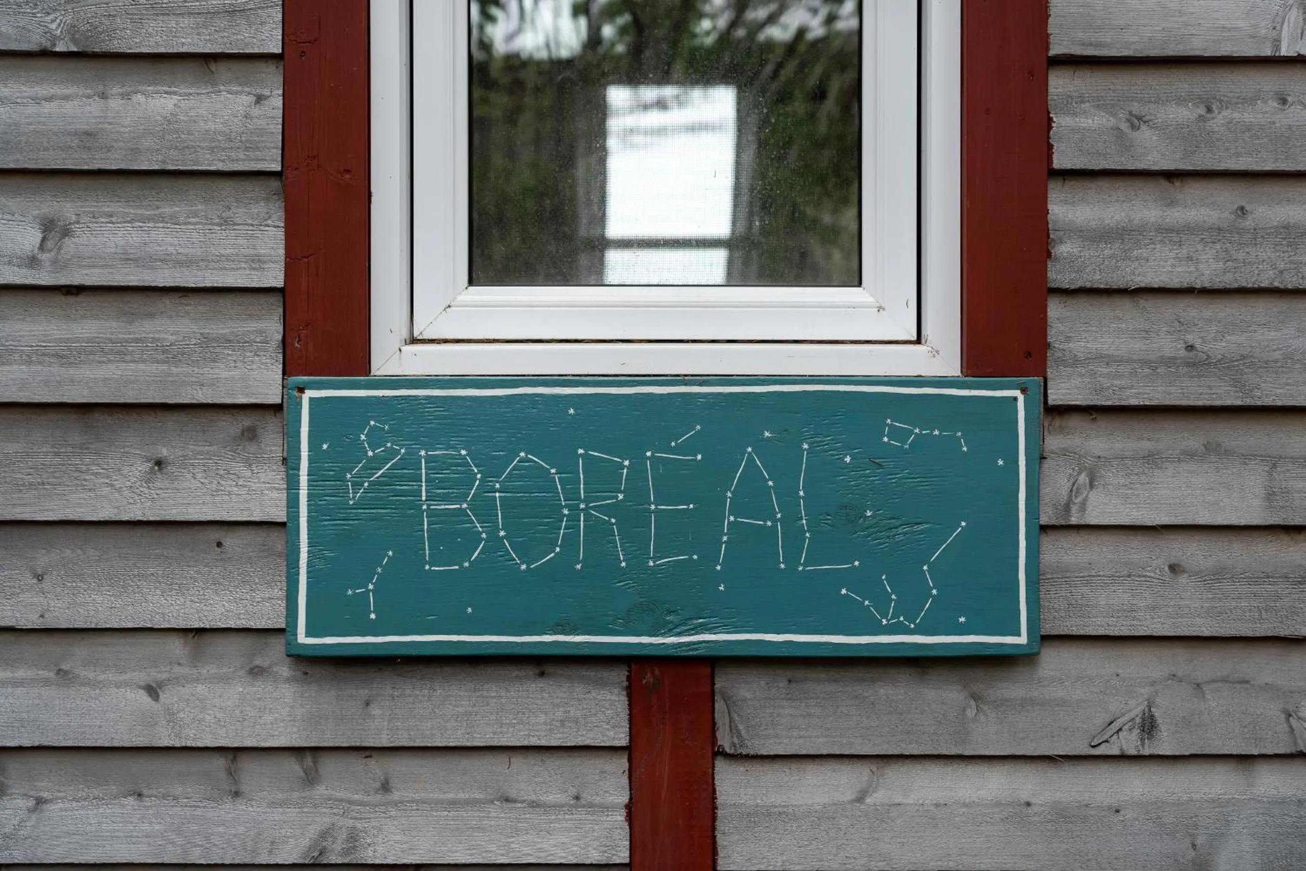 Facade/entrance in Auberge/Chalet Griffon Aventure