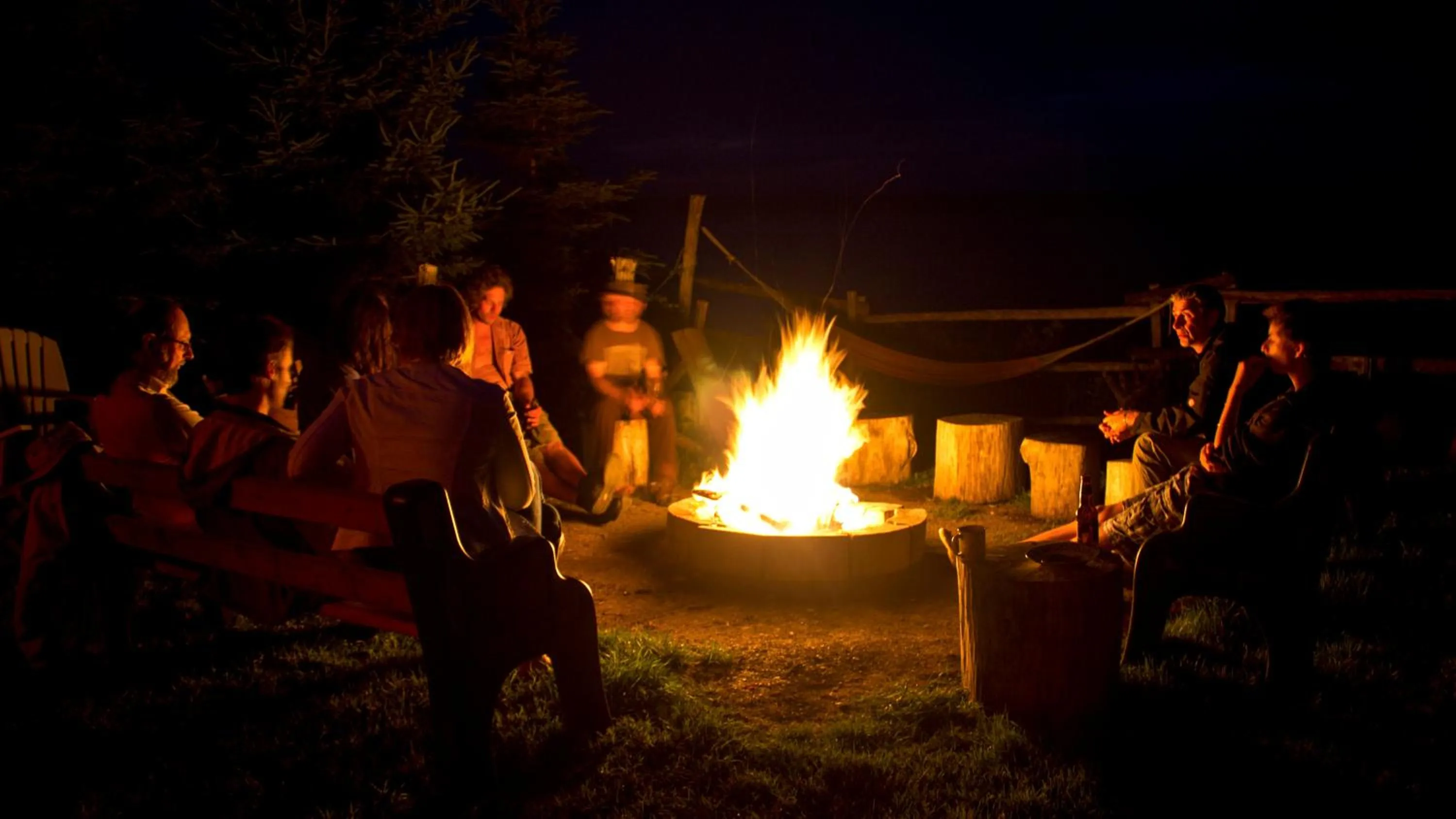 People in Auberge/Chalet Griffon Aventure