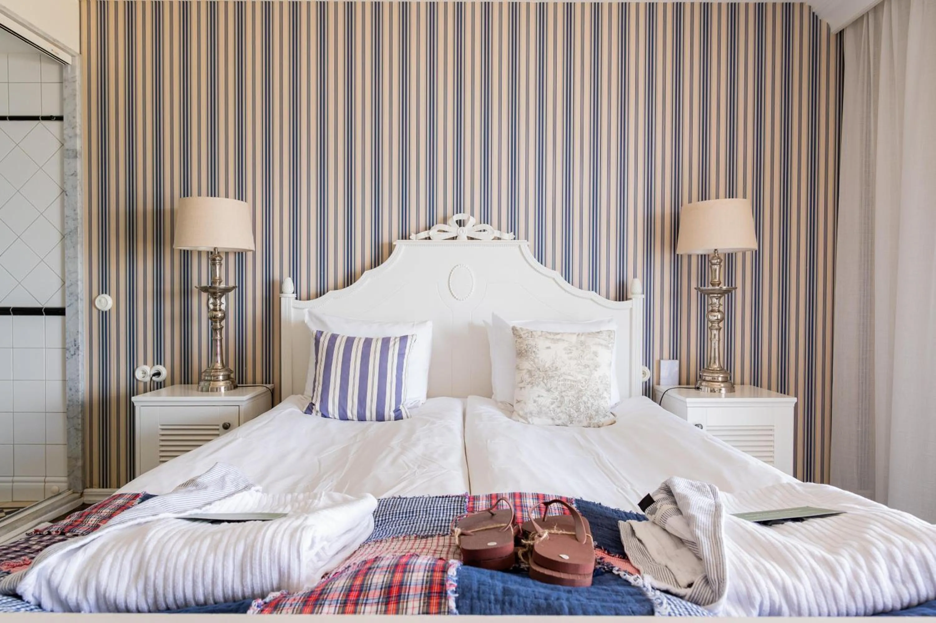 Photo of the whole room, Bed in Ystad Saltsjöbad