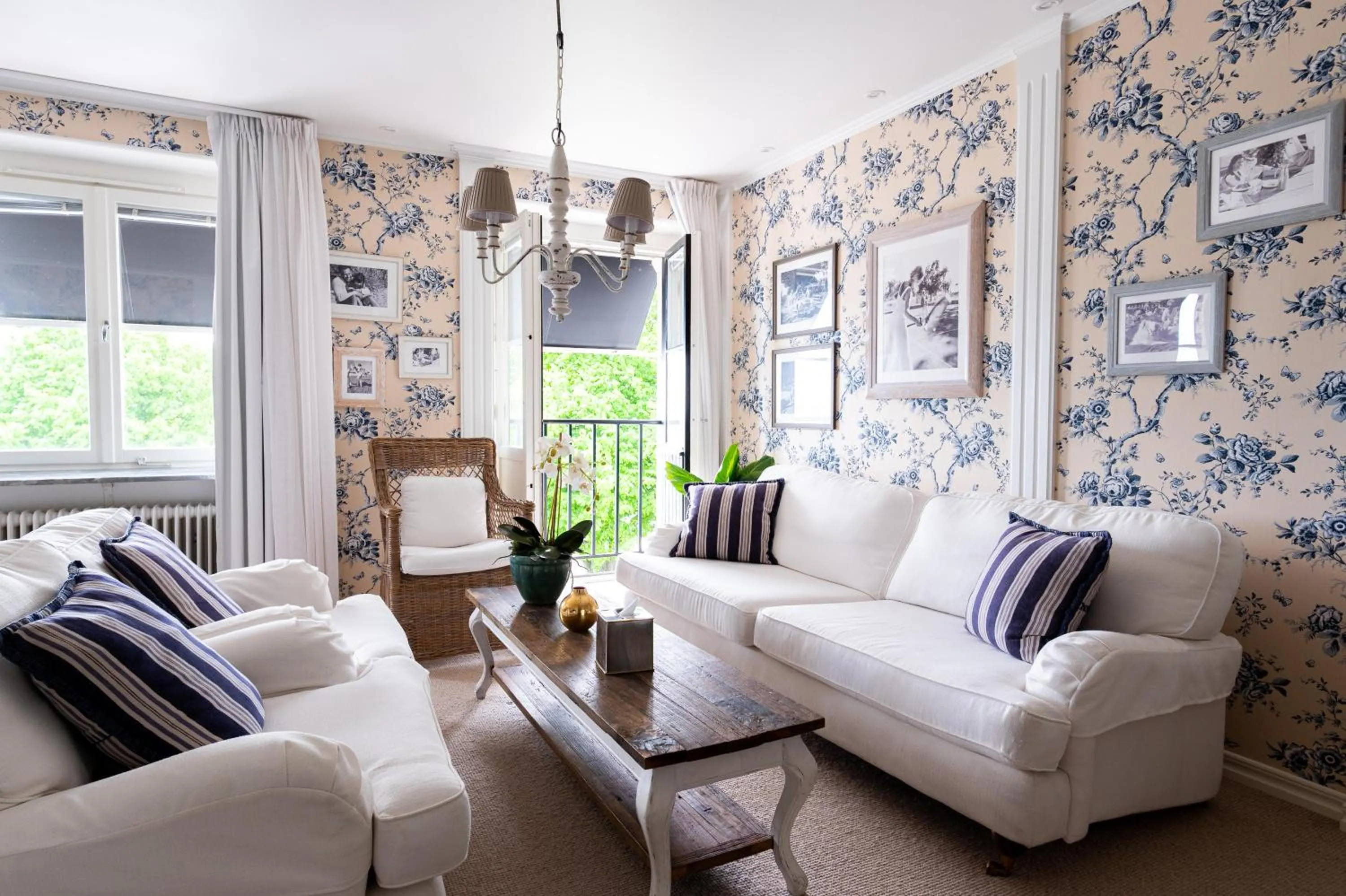 Photo of the whole room in Ystad Saltsjöbad