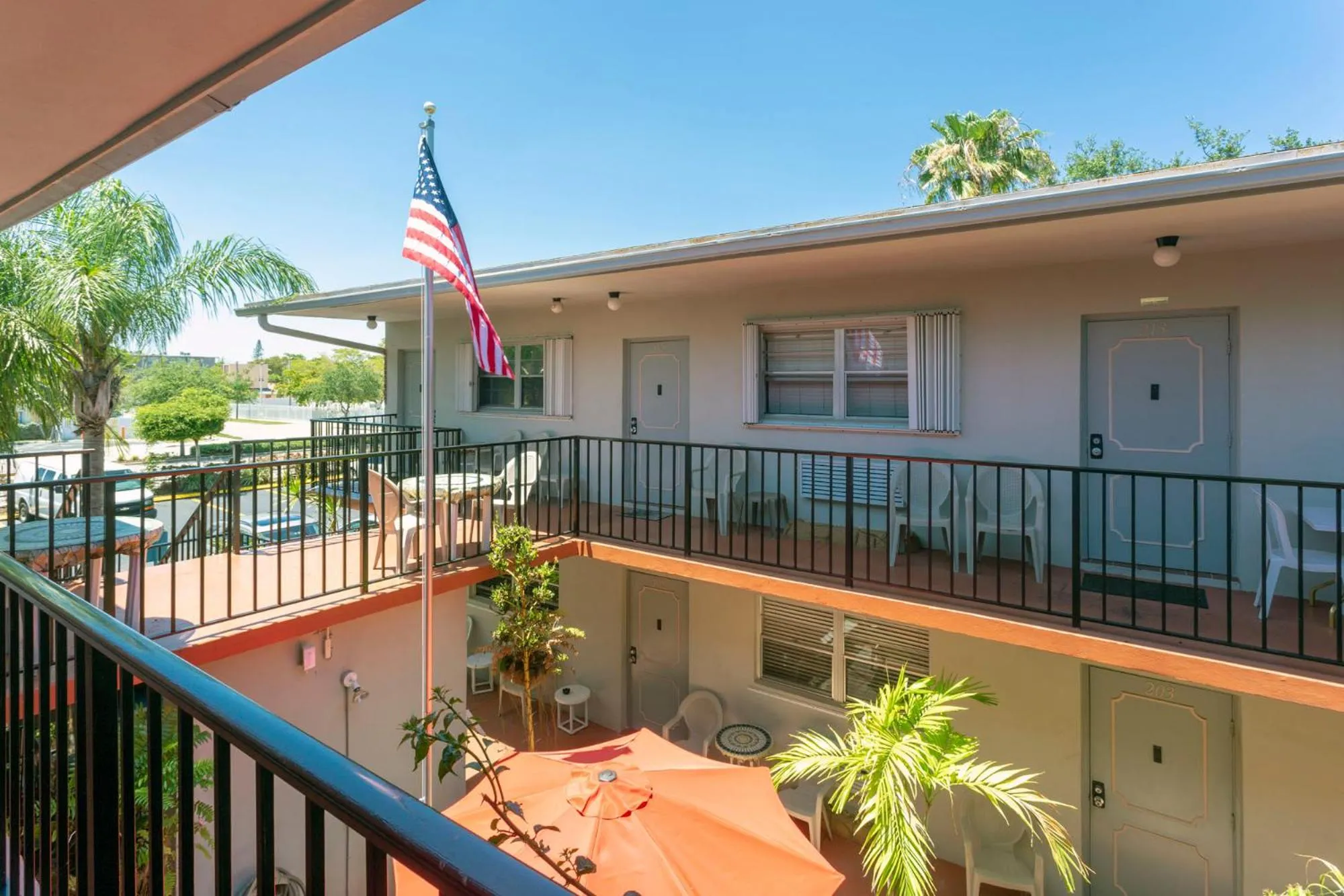 Richard's Motel Studios