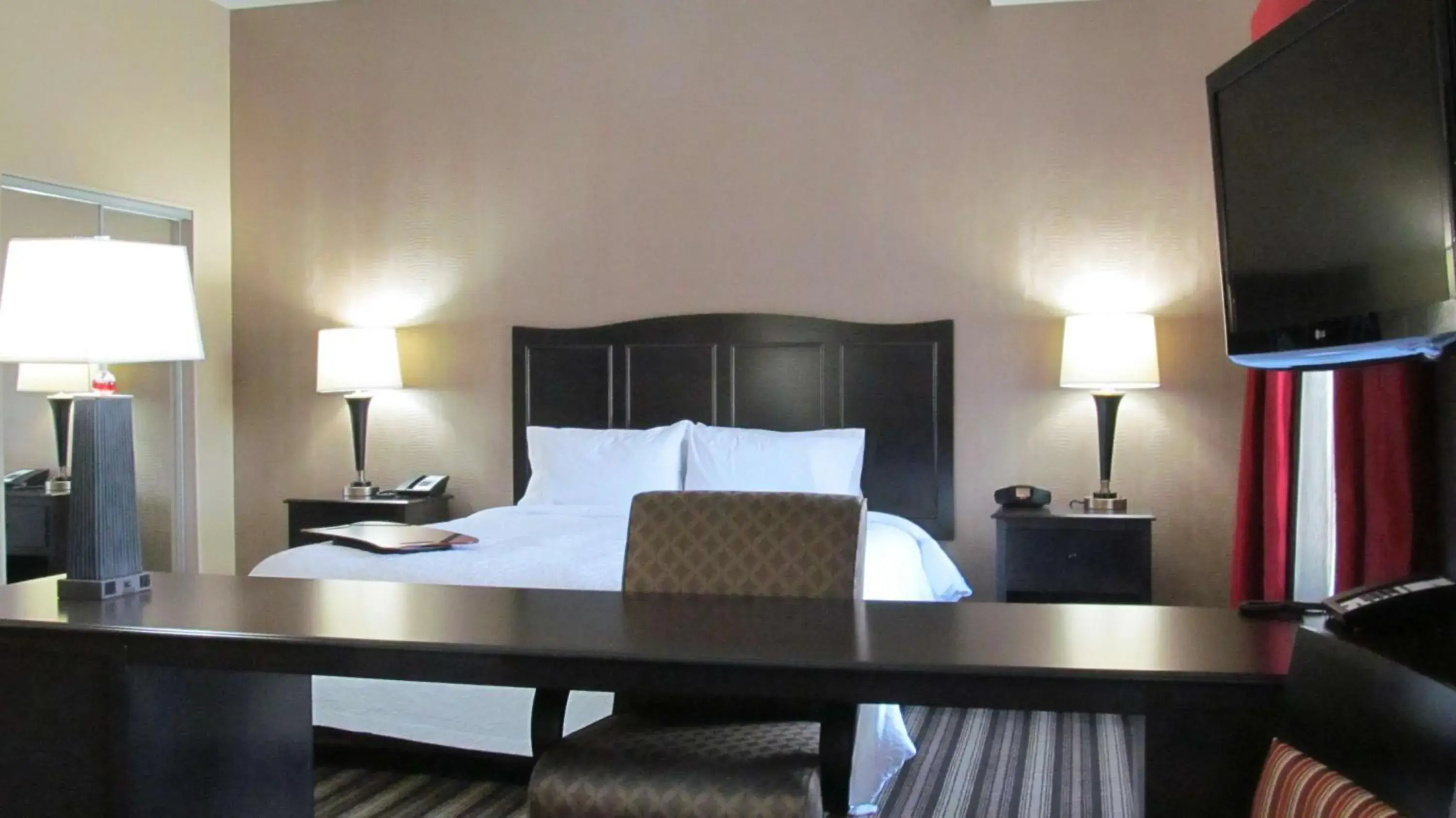 King Studio Suite - Non-Smoking in Hampton Inn and Suites Hope King Studio Suite - Non-Smoking in Hampton Inn and Suites Hope