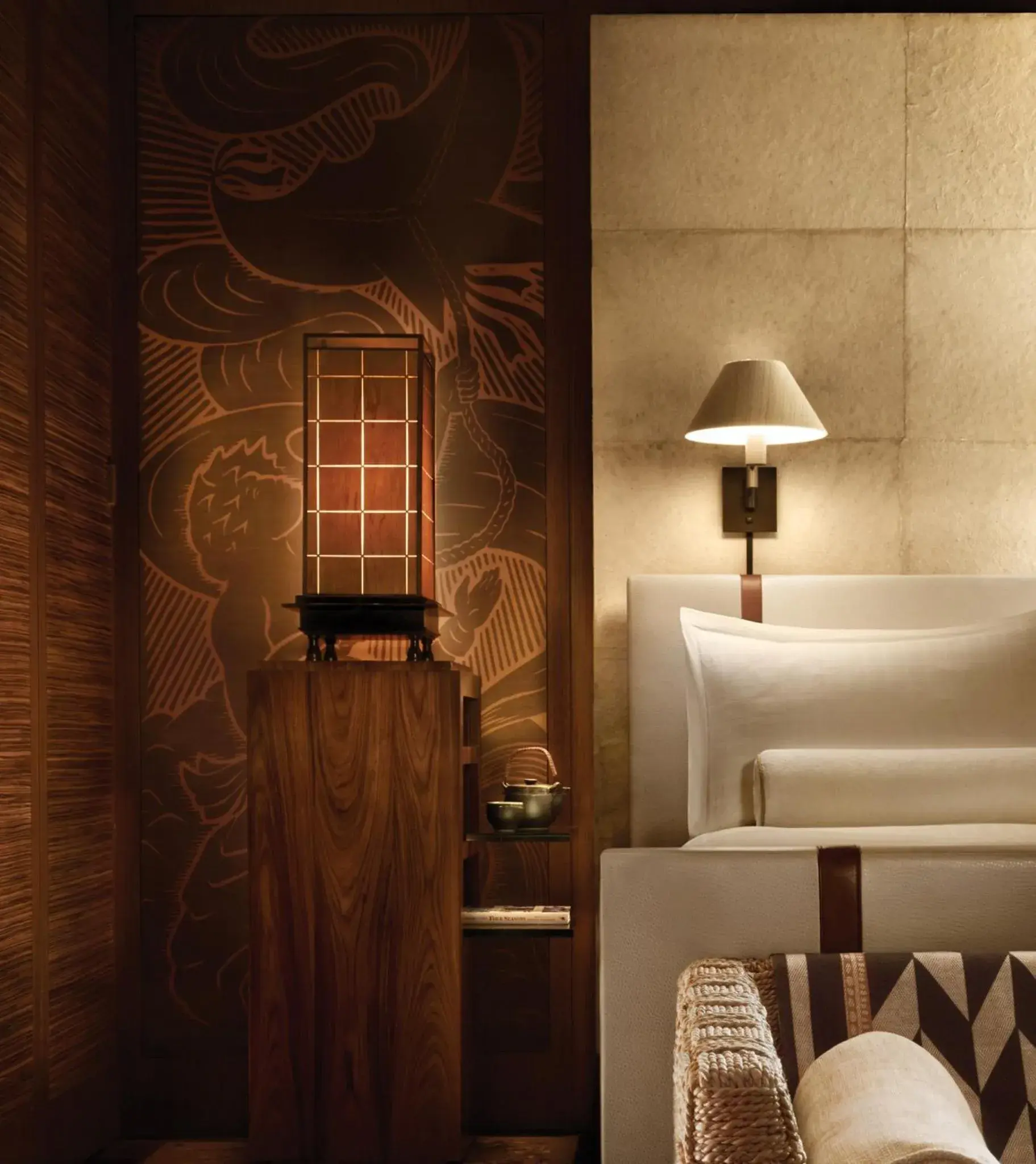 Partial Ocean View Room with King Bed in Four Seasons Resort Lana'i Partial Ocean View Room with King Bed in Four Seasons Resort Lana'i