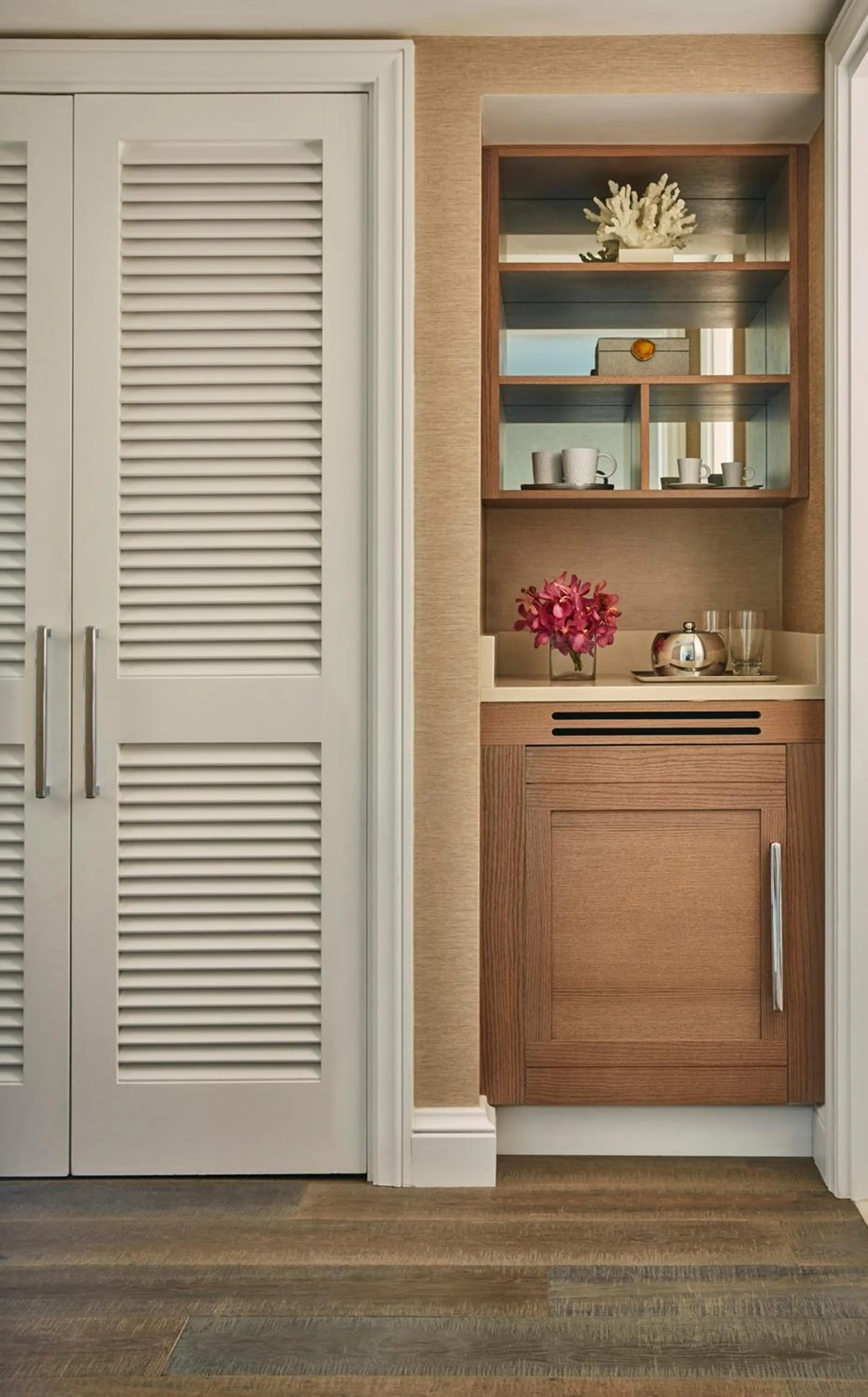 Coffee/tea facilities in Four Seasons Resort Maui at Wailea