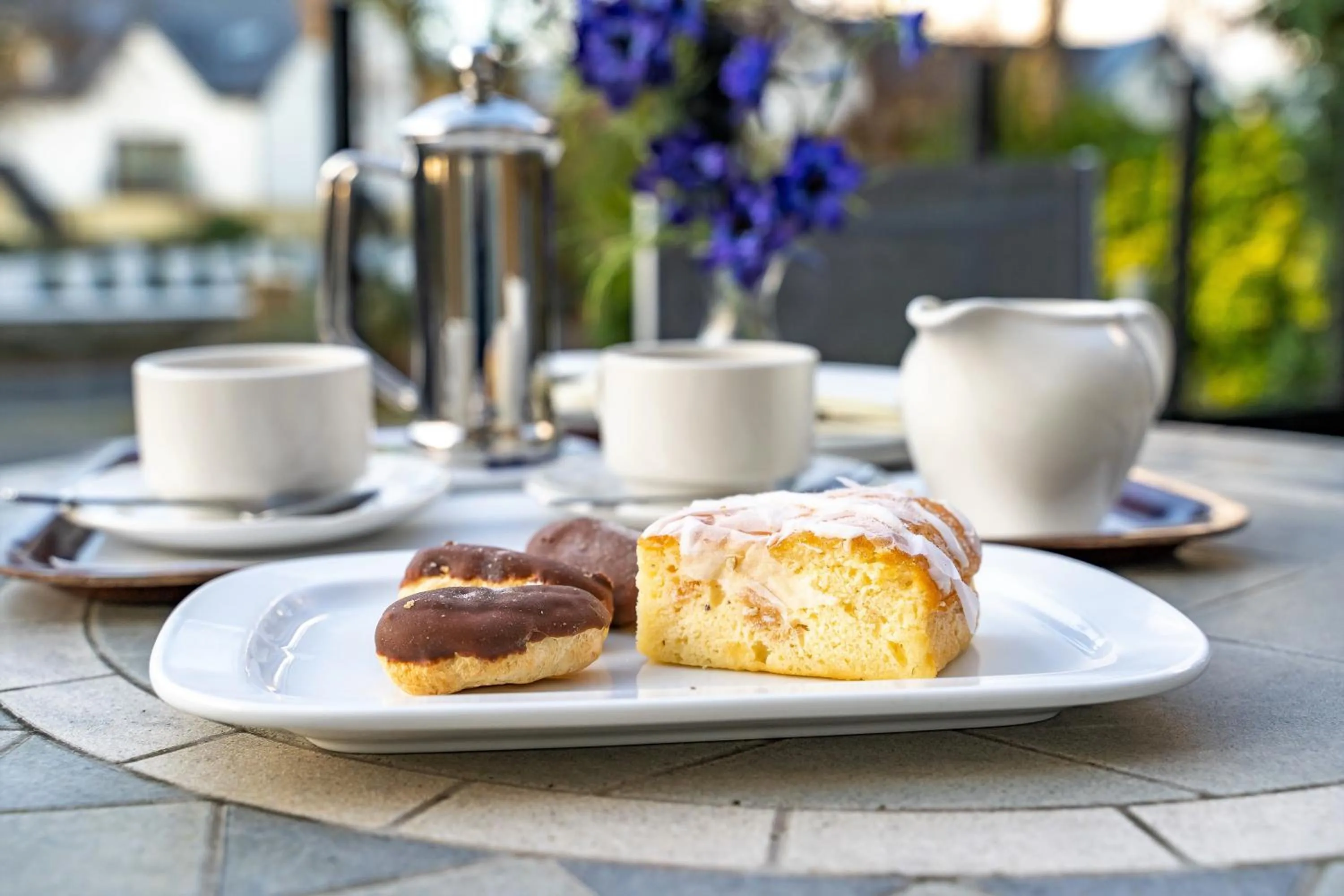 Food and drinks in Earls Court House