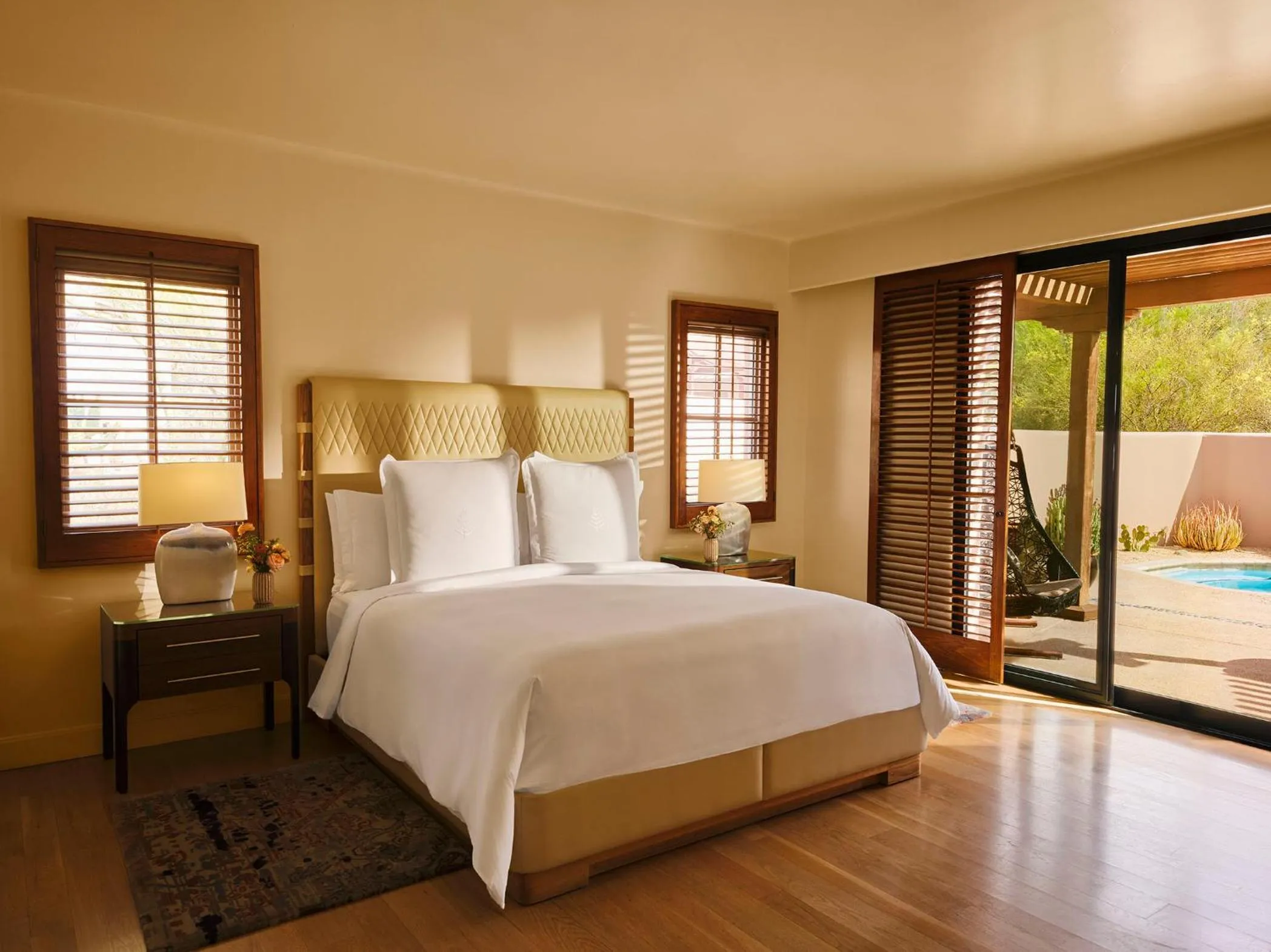 Bed in Four Seasons Resort Scottsdale at Troon North