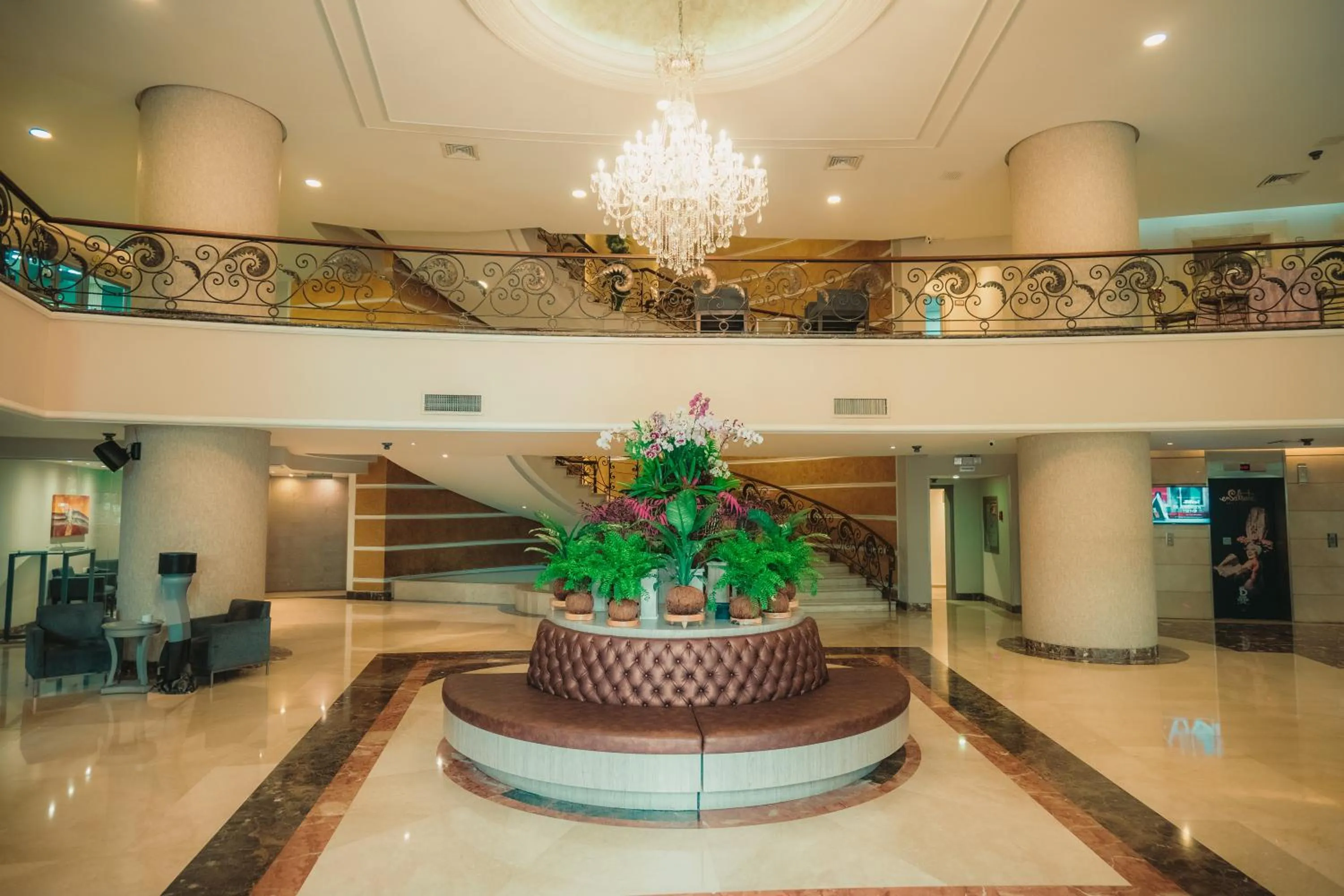 Facade/entrance in Hotel Dann Cali