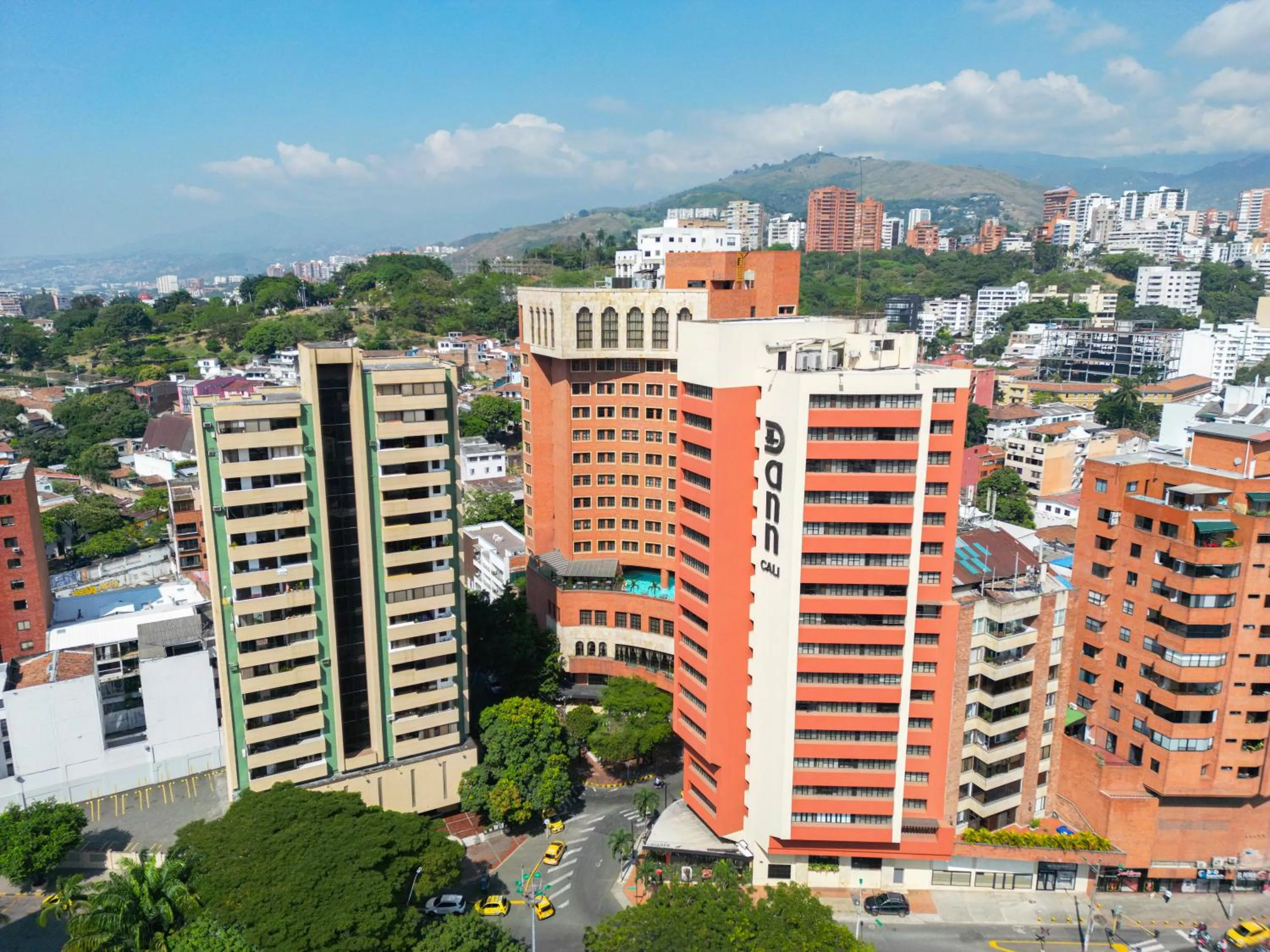 Facade/entrance in Hotel Dann Cali