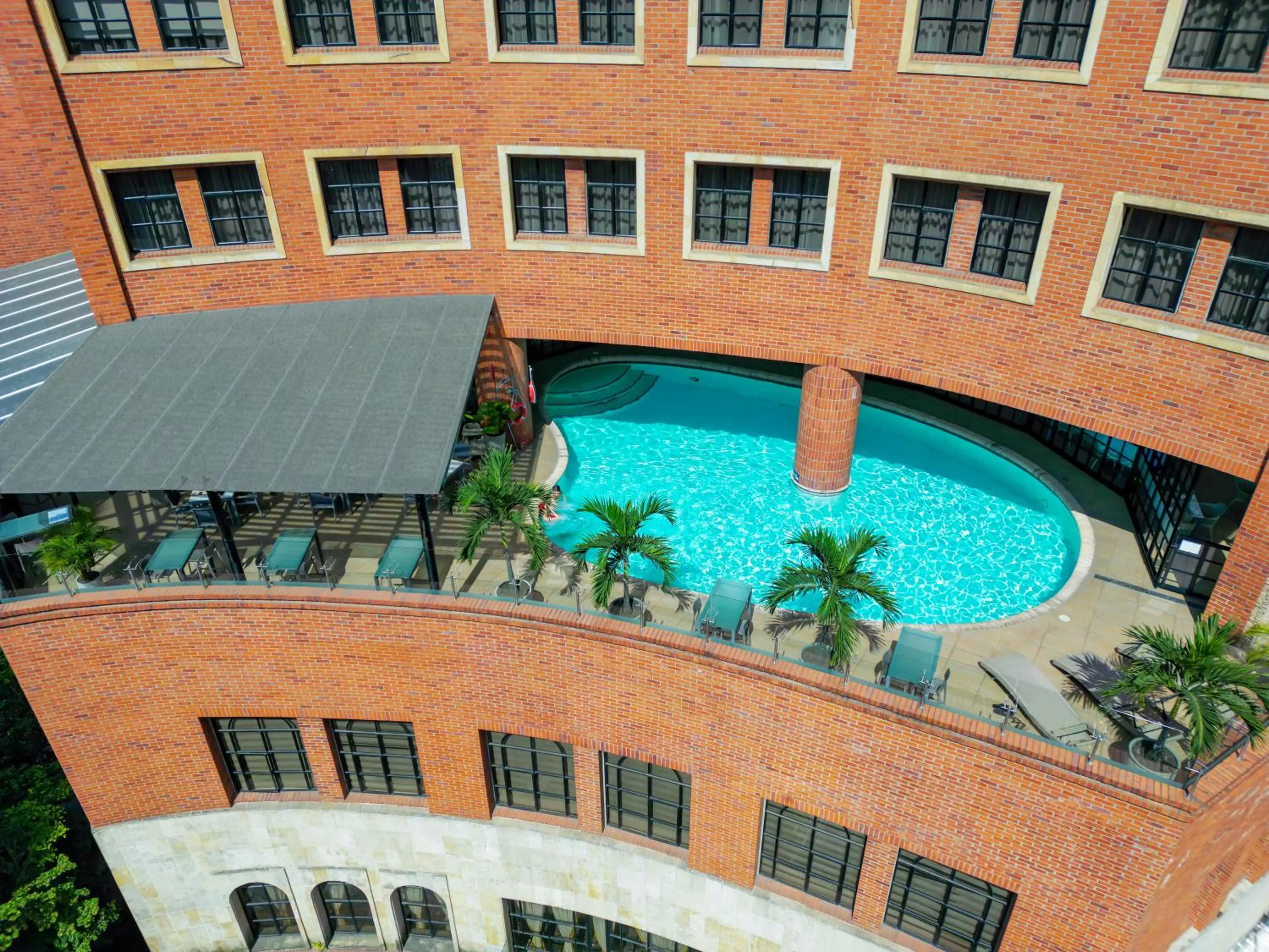 Pool view in Hotel Dann Cali