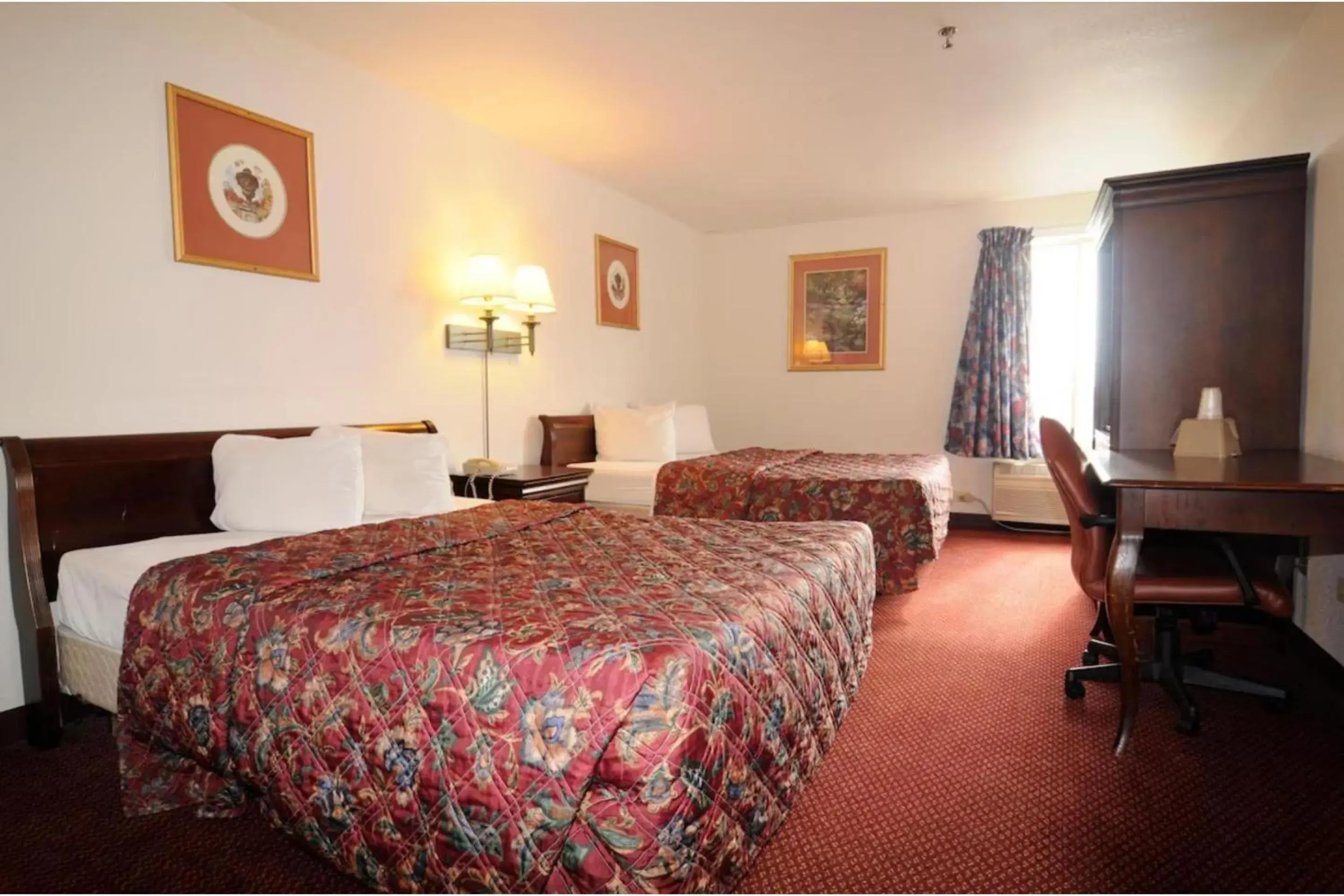 2 Queen Beds Non-Smoking in Kings Inn By OYO Calumet Park I-57 2 Queen Beds Non-Smoking in Kings Inn By OYO Calumet Park I-57