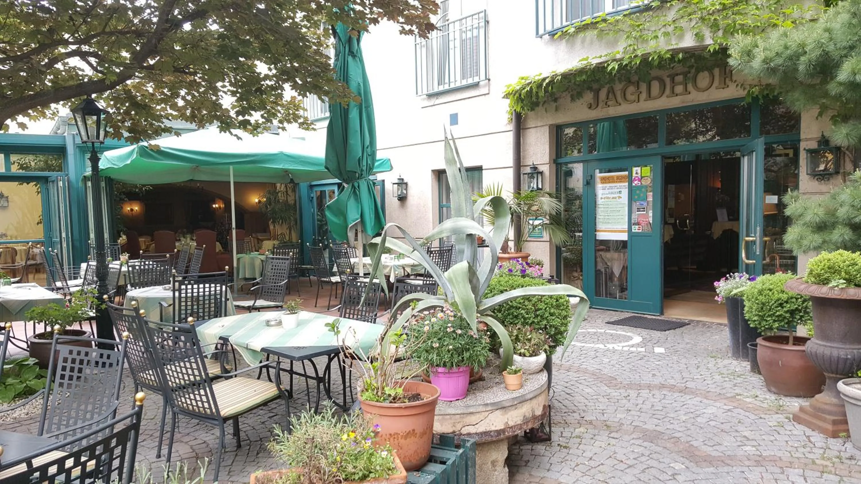 Facade/entrance in Landhotel Jagdhof