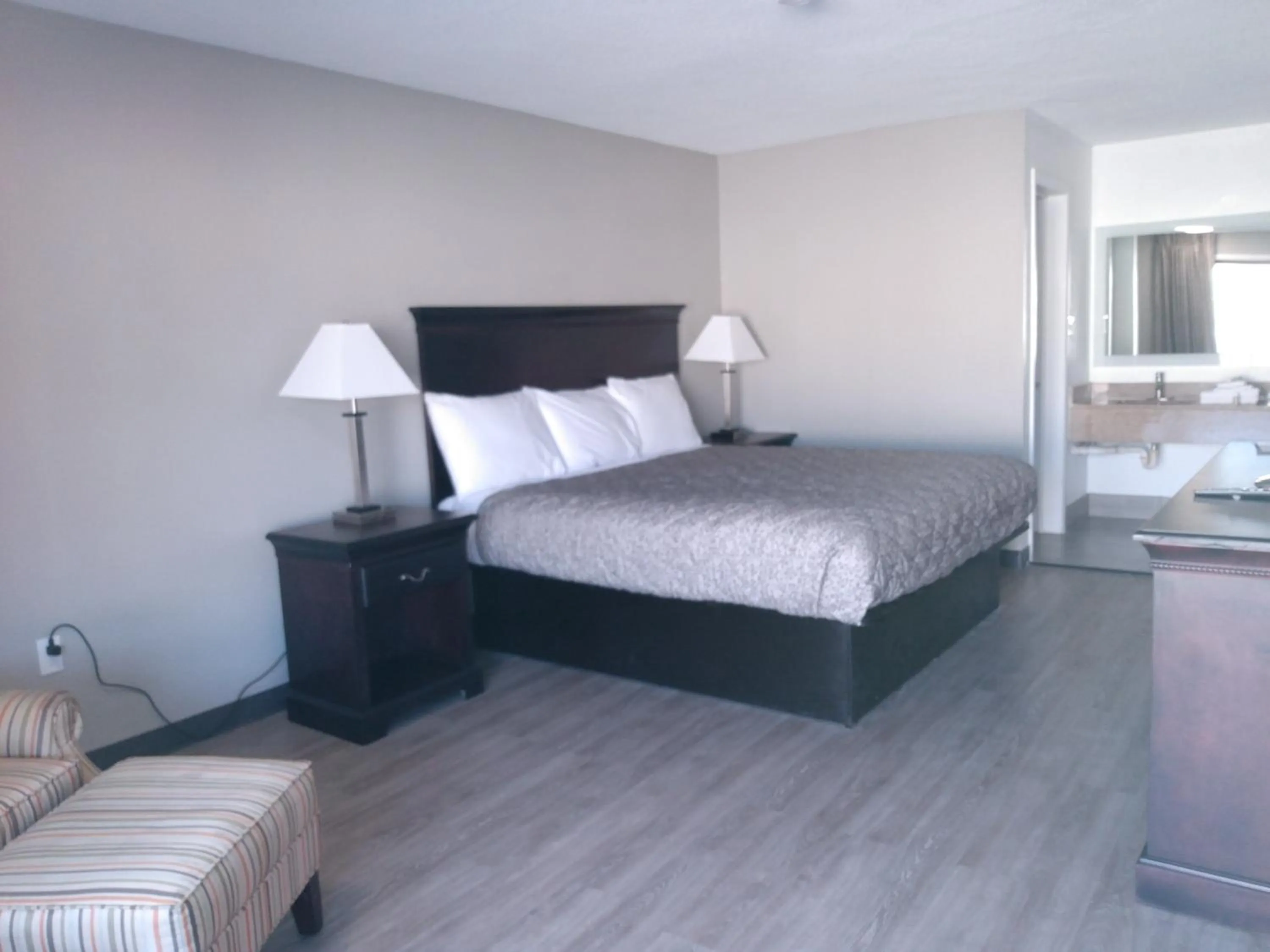 Bed in Gateway Inn Savannah