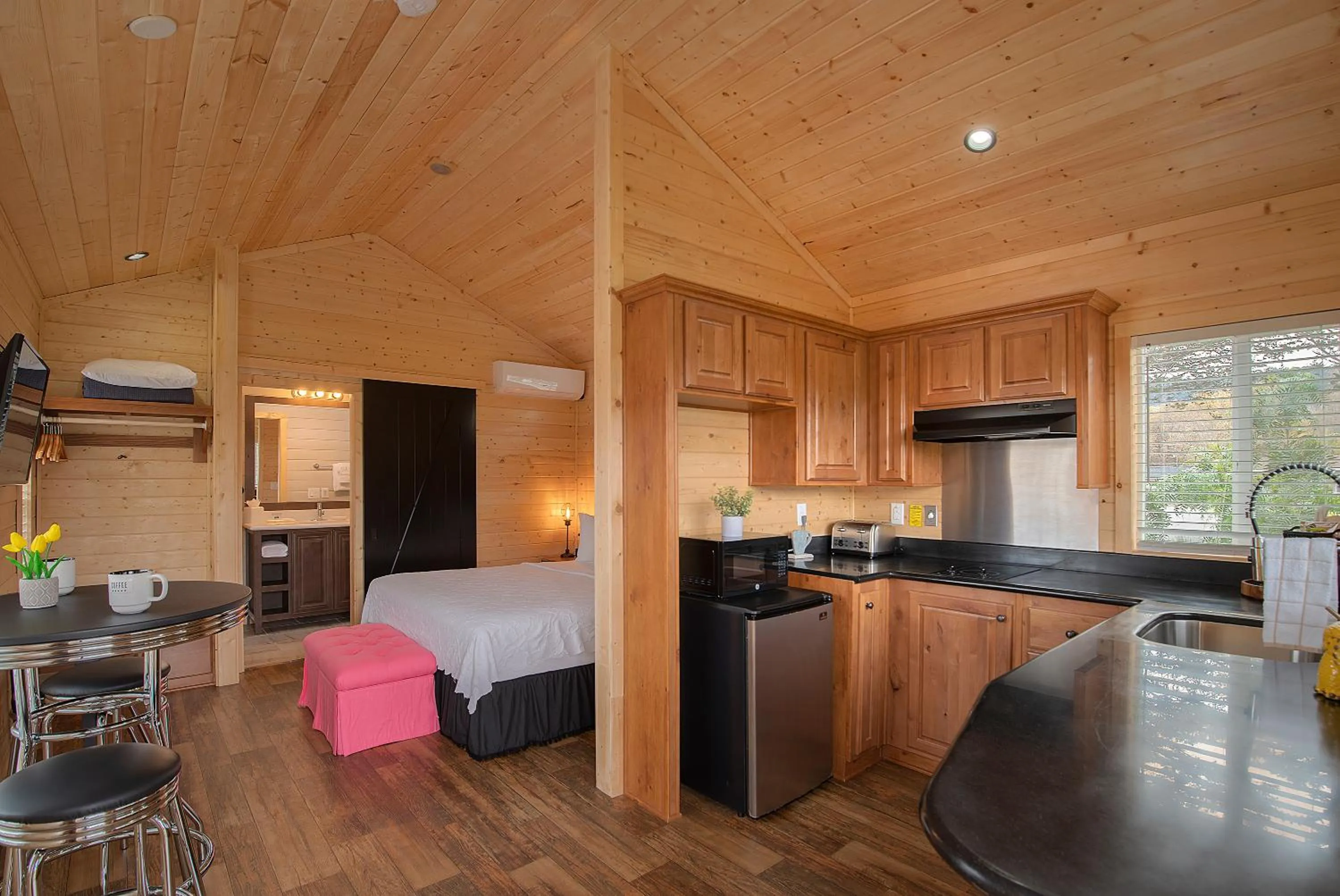 Carmel River Inn & Cottages